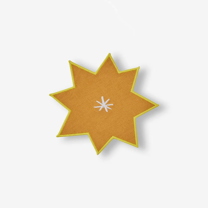 Bitossi Home Il Frutto Della Passione Star Coaster - Italian Ceramic Fruit Coasters Set of 4, Elegant Tableware for Kitchen, Dining Room & Party Decor