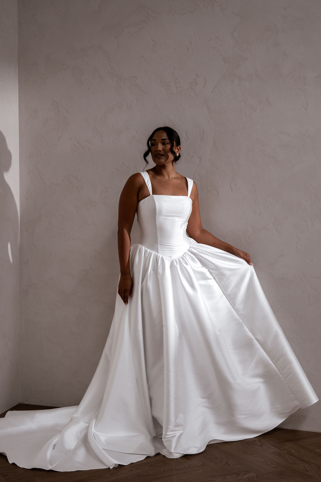 Raine - Stylish and Comfortable Women's Fashion Apparel for Casual Wear, Work, and Special Occasions