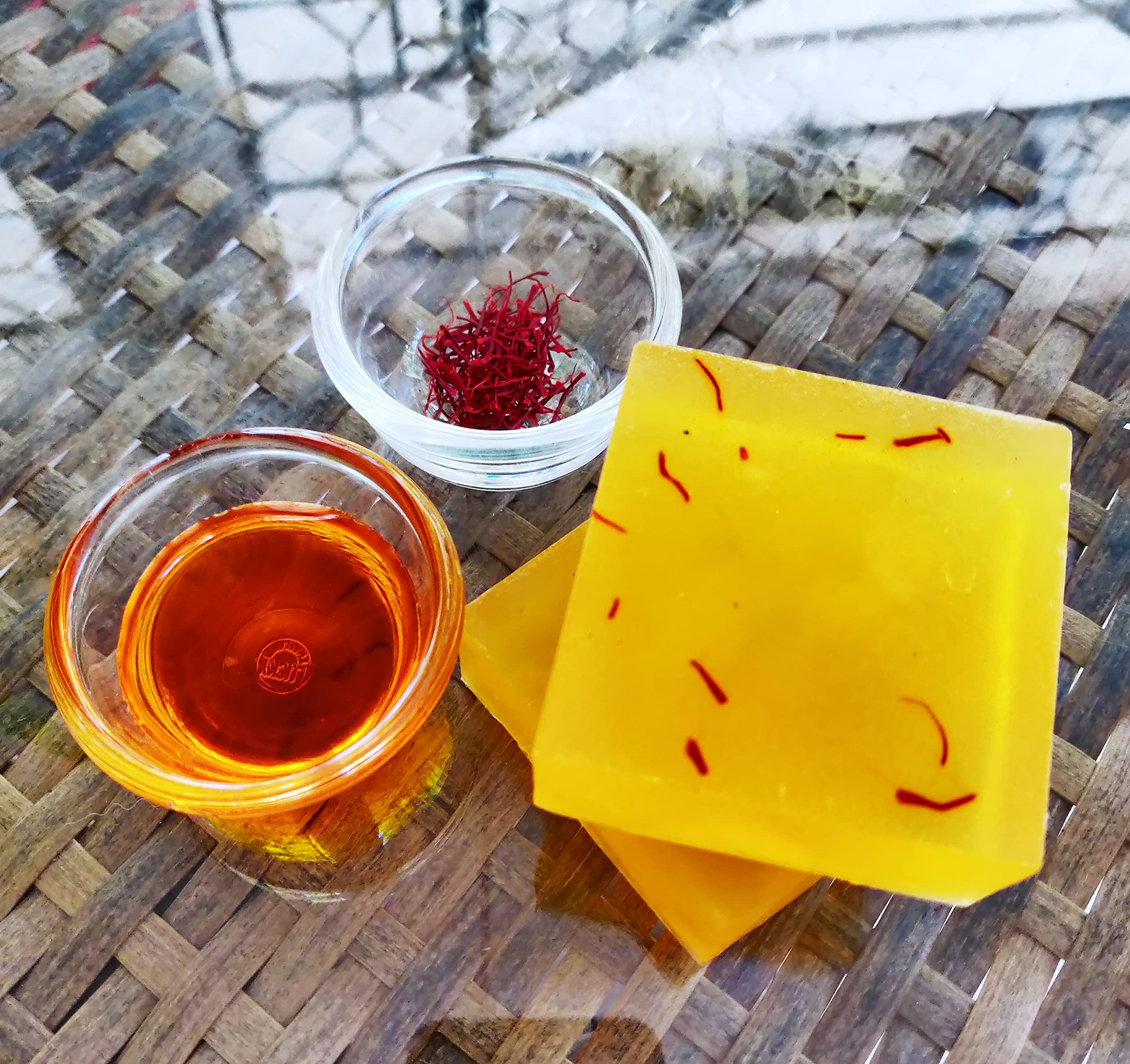 Olive House Honey Saffron Soap - 100g Natural Skincare Bar for Face & Body | Moisturizing, Antibacterial, Handmade Soap for Dry Skin, Acne Treatment & Luxury Bathing