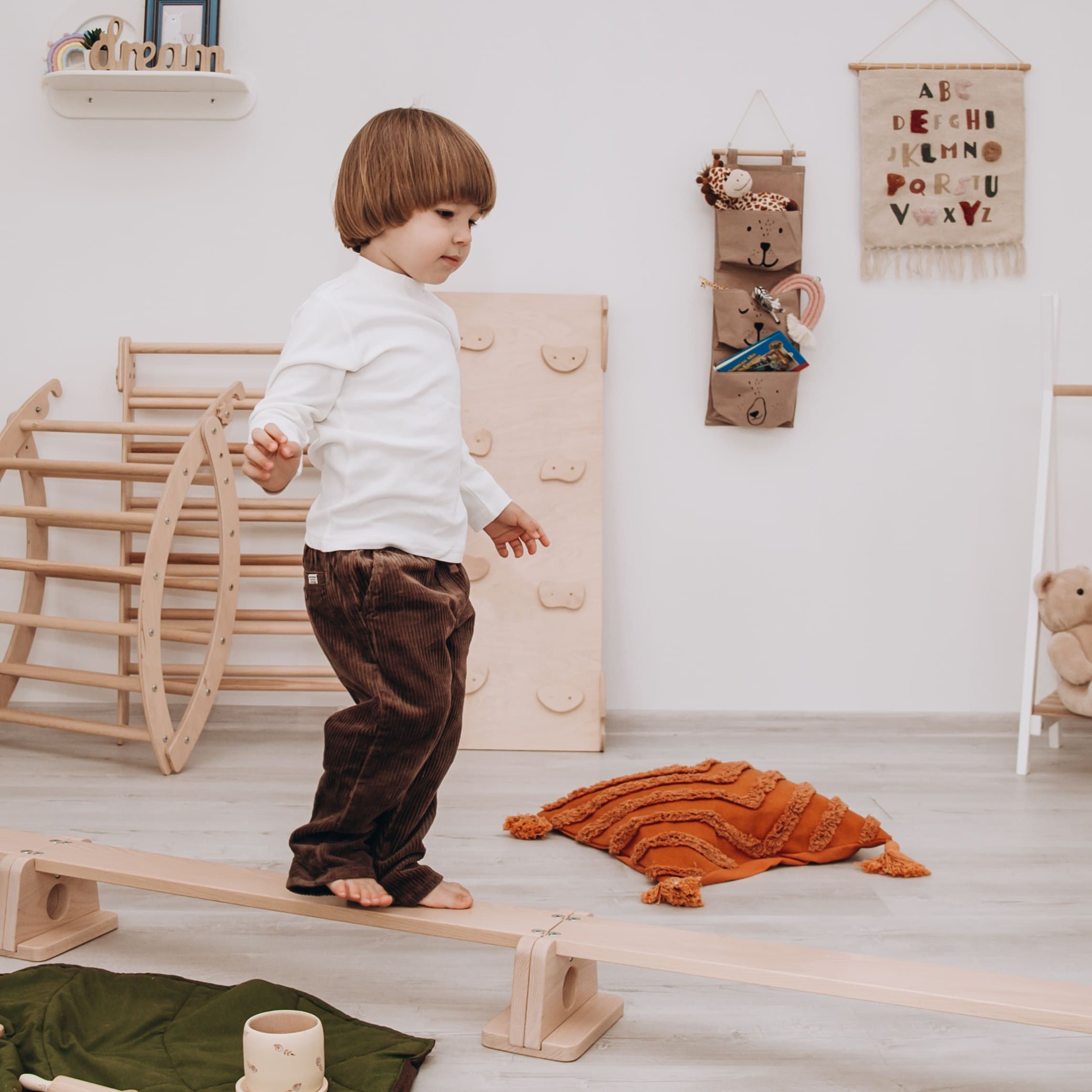 Kids Balance Beam - Non-Slip Gymnastics Training Equipment for Toddlers & Children - Perfect for Indoor/Outdoor Play, Yoga, and Motor Skill Development