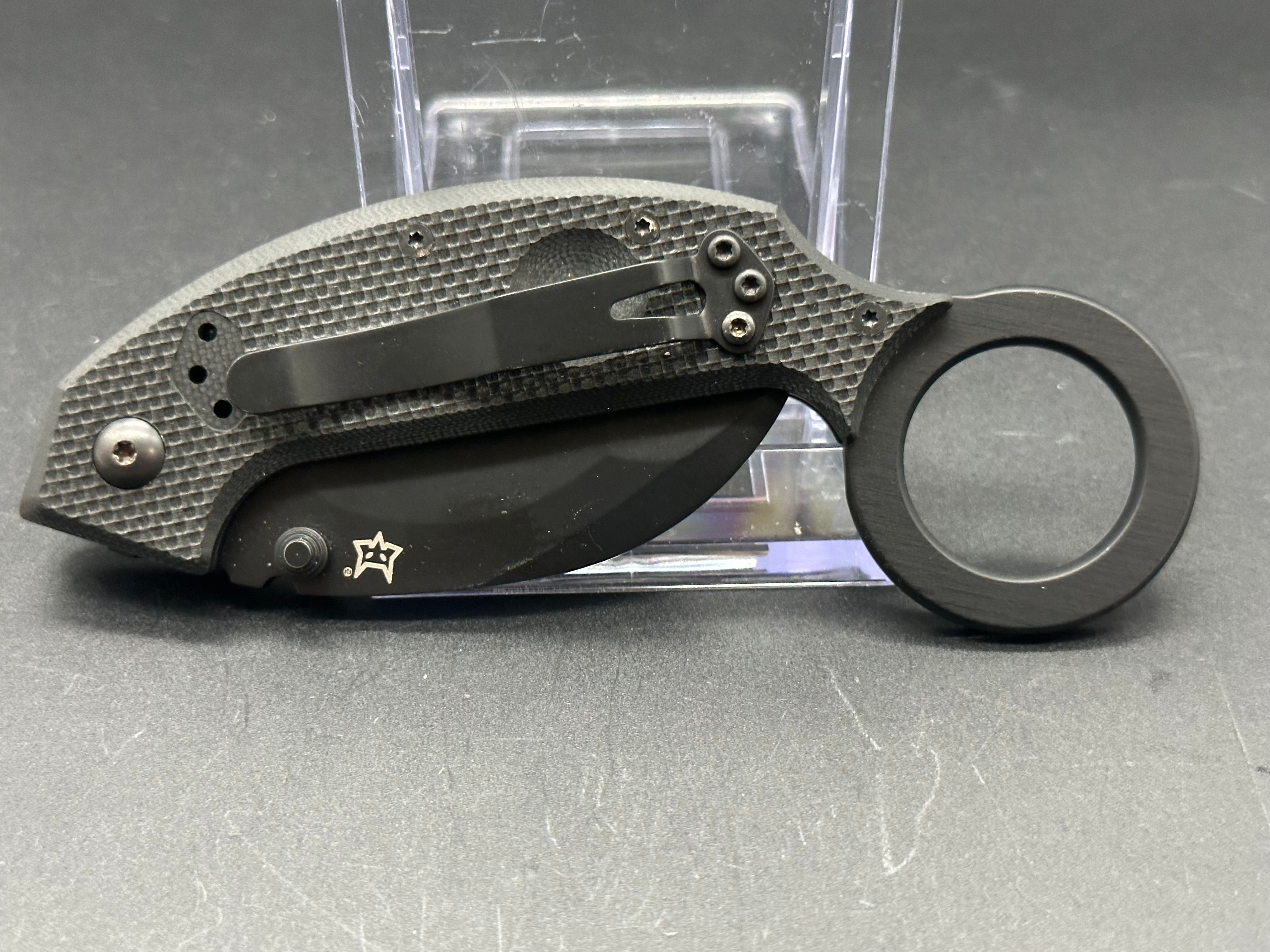 Fox Derespina Karambit Knife - High-Quality Tactical Folding Knife for Outdoor Survival, Camping & EDC - Perfect for Hunting, Hiking & Self Defense