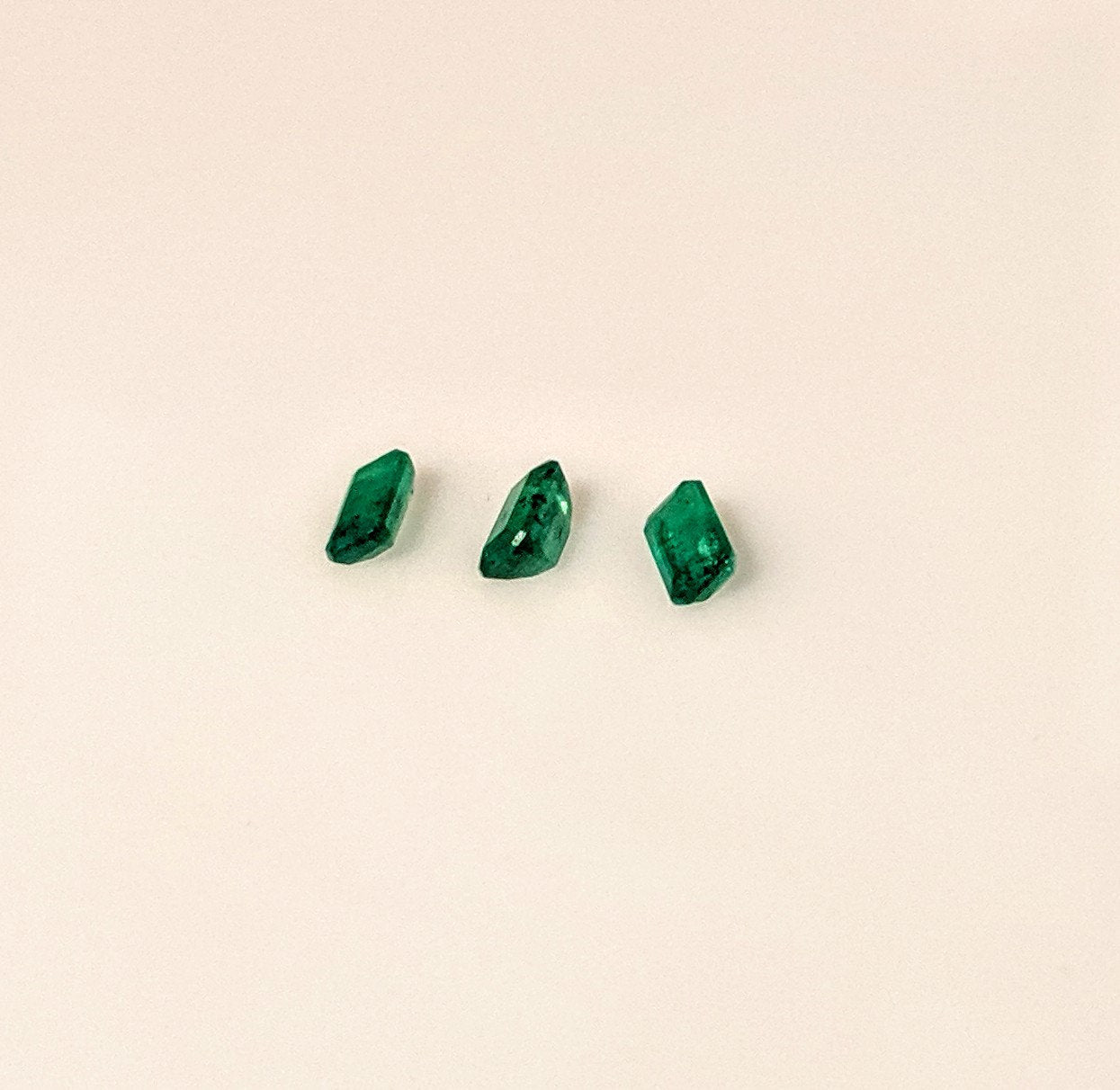 3-Piece Natural Colombian Emerald Gemstone Lot - 5x3mm Emerald Cut, VS Clarity, 0.765tcw, May Birthstone - Loose Stones for Jewelry Making, Wholesale Bulk - Perfect for Engagement Rings, Necklaces & Custom Jewelry Designs