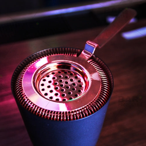 BarConic® Long Ridged Handle No Prong Strainer - Premium Copper Colander for Pasta, Vegetables & Fruits - Ideal for Kitchen, Camping & Outdoor Cooking
