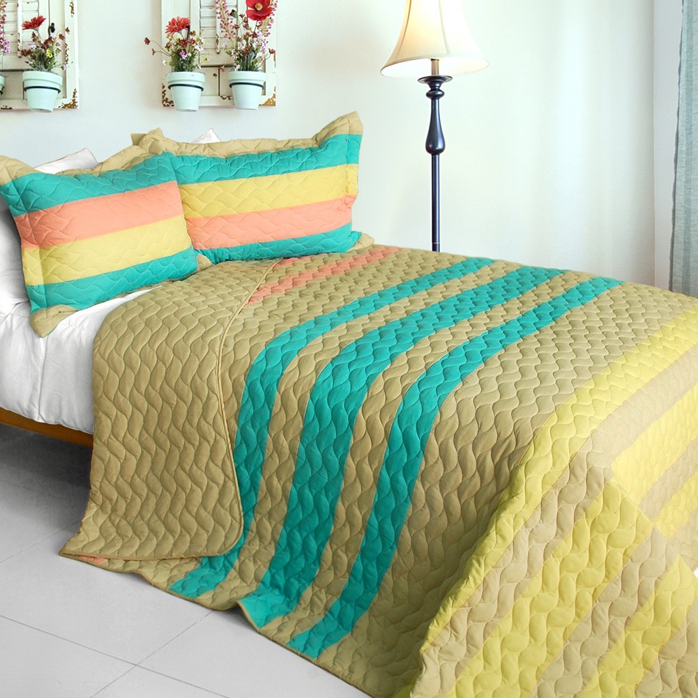Lovers in Paris 3-Piece Patchwork Quilt Set - Full/Queen Size Bedding - Soft & Stylish Comforter for Romantic Bedroom Decor