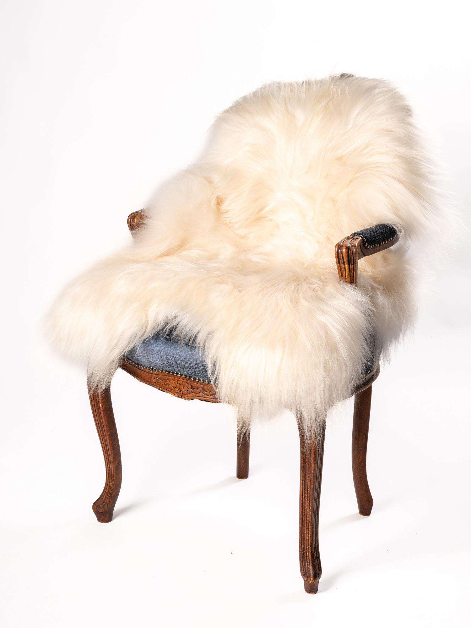 Premium Icelandic Sheepskin Rug #01 - Ivory Off White Natural Wool - Cozy Home Decor for Living Room, Bedroom & Nursery