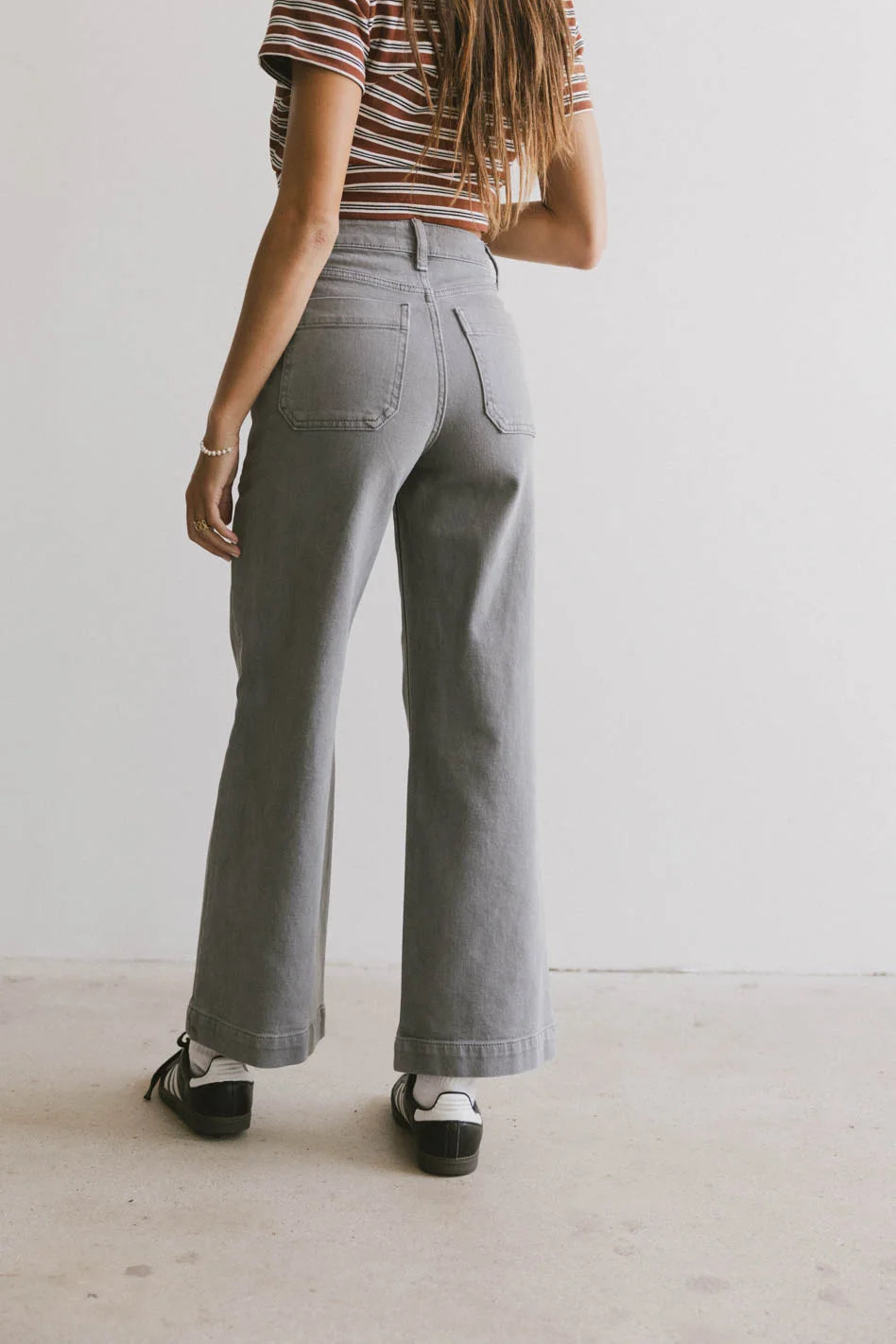 Leila High Waist Wide Leg Jeans for Women - Stretchy Grey Denim Pants, Comfortable & Trendy - Perfect for Casual Outfits, Office Wear & Date Nights