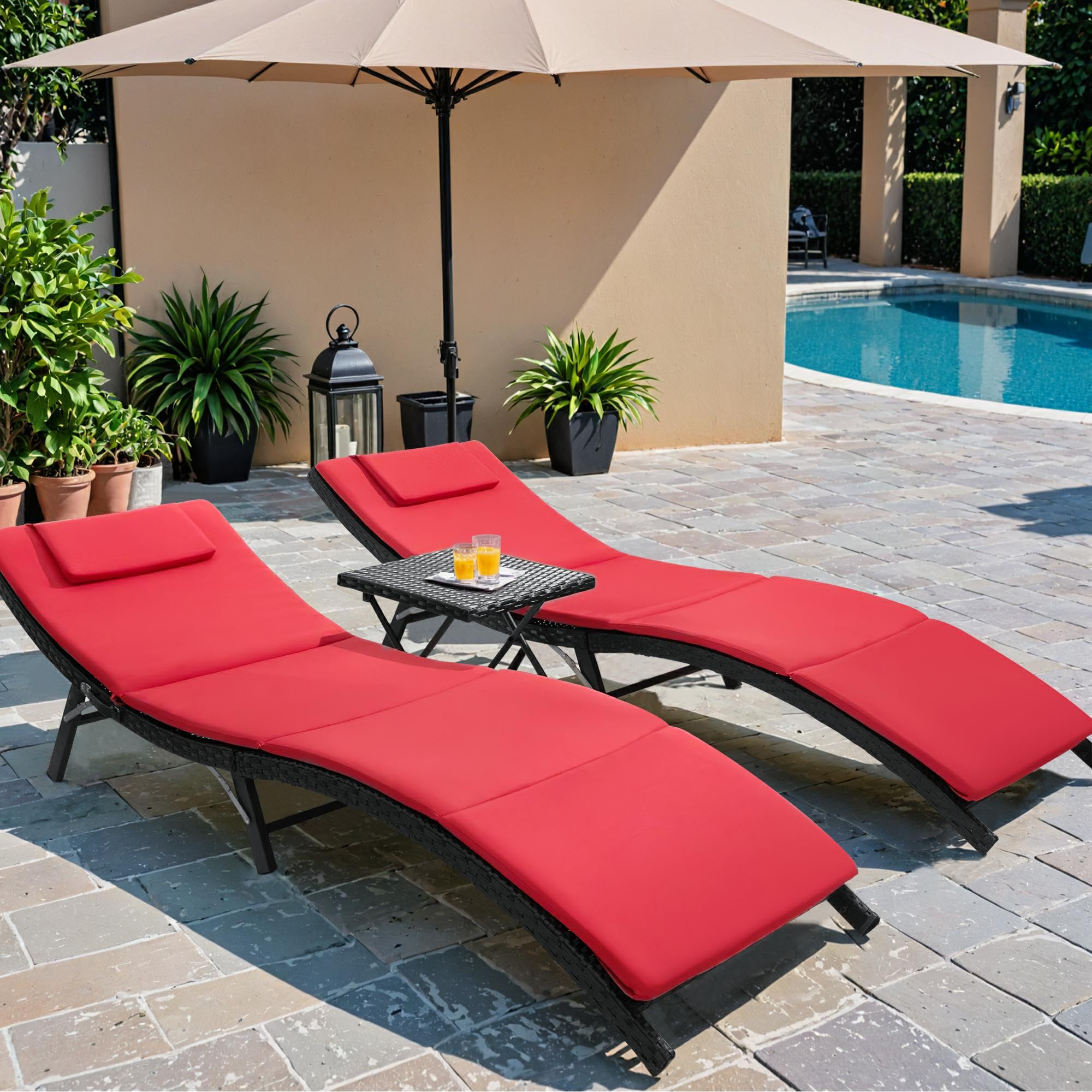 Flamaker 3-Piece Outdoor Chaise Lounge Set with Cushions - Modern PE Wicker Rattan Patio Furniture, Folding Chaise Lounger with Backrest & Side Table (Red) - Perfect for Poolside, Backyard, Garden Relaxation