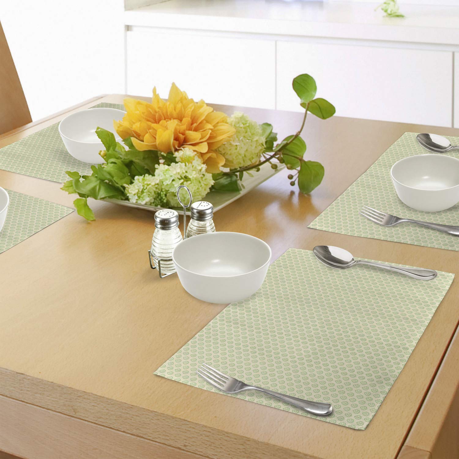 Ambesonne 4-Pack Abstract Geometric Placemats - Spring Green Leaf Pattern on White Washable Fabric - Modern Dining Table Decor for Kitchen & Home Entertaining - Perfect for Dinner Parties, Holiday Meals & Everyday Use