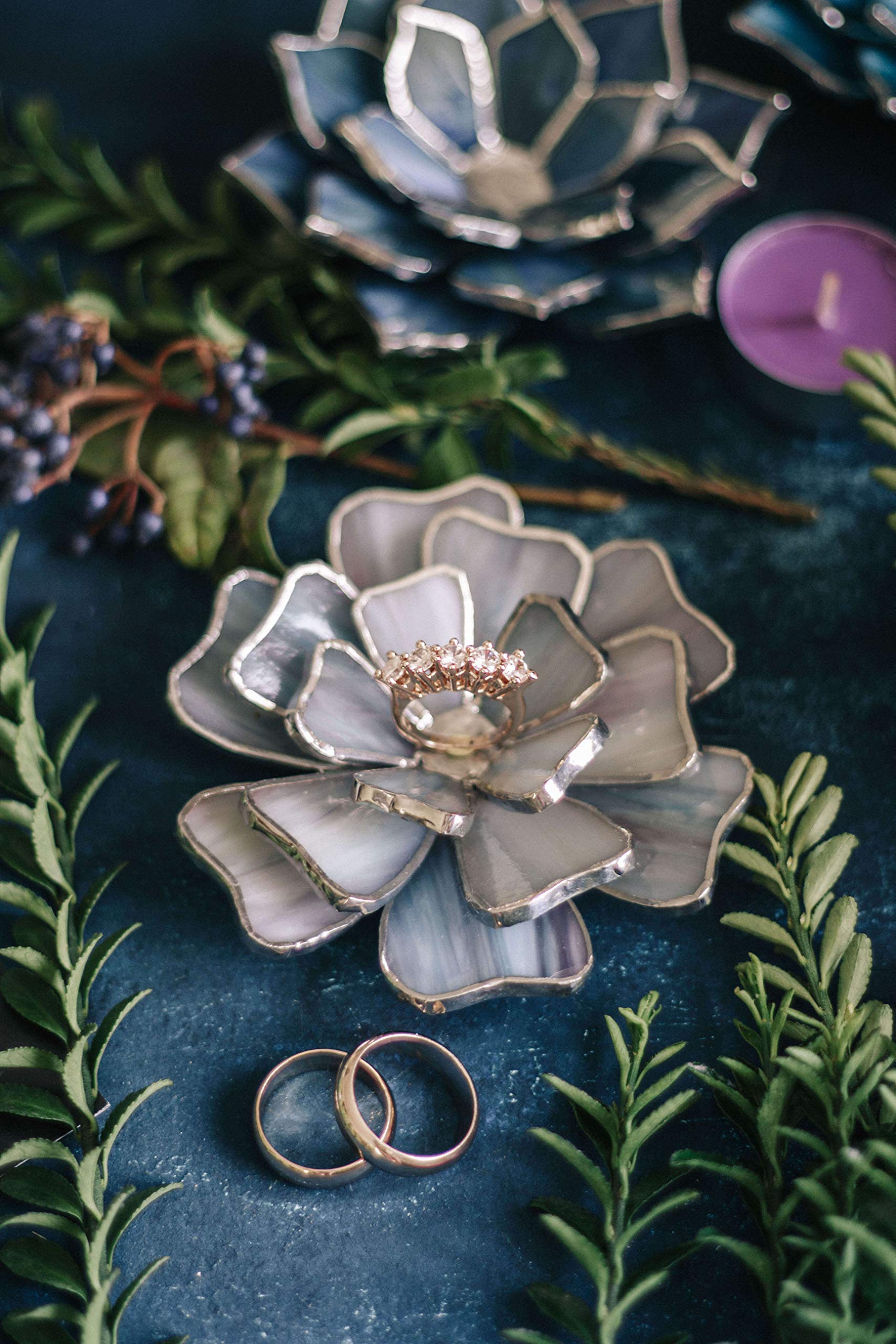 Elegant Marbled Opalescent Glass Ring Dish - Floral Jewelry Holder for Wedding, Engagement & Anniversary Gifts | Perfect for Valentine's Day, Bridal Showers & Home Decor