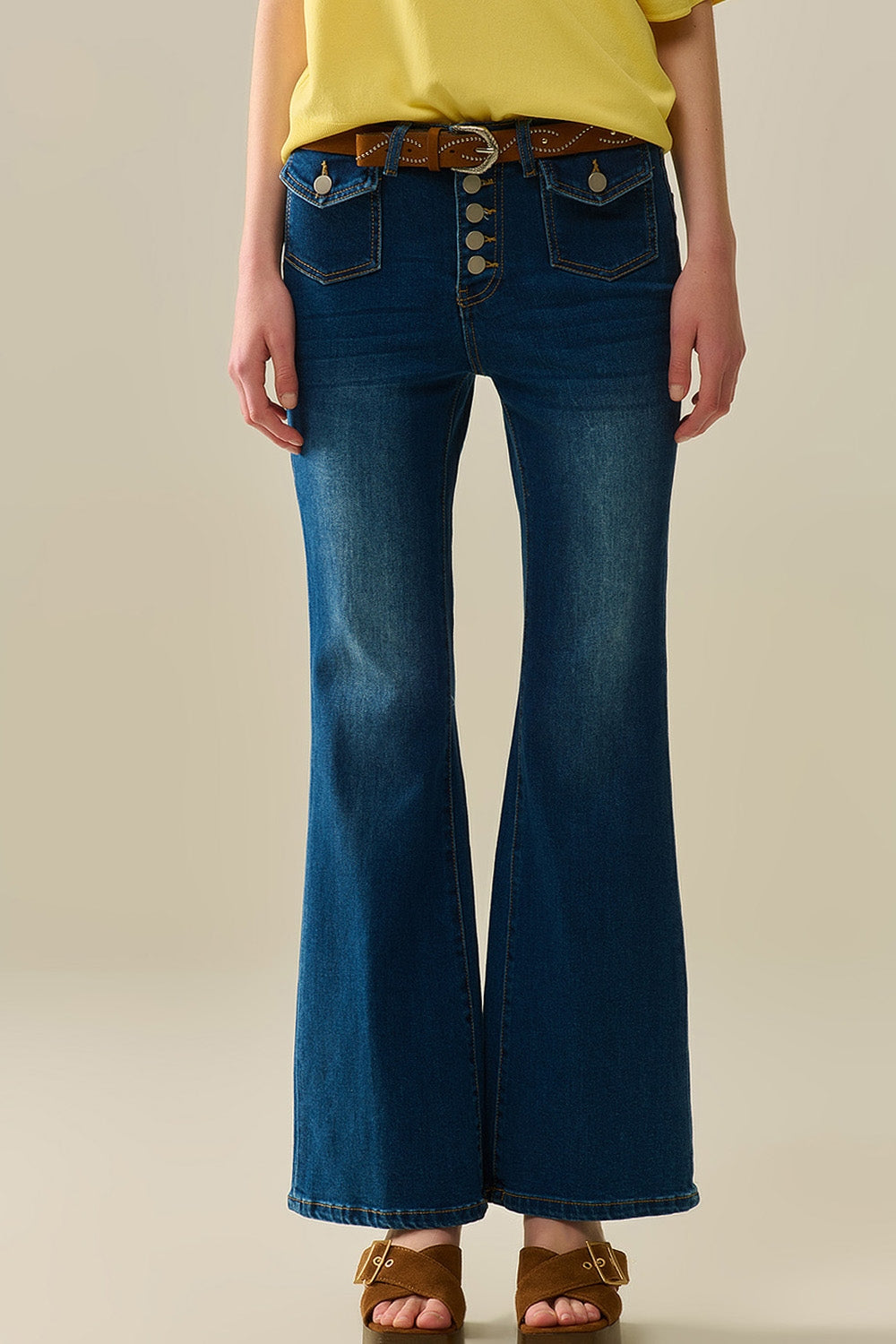 Medium Blue Flared Jeans with Pockets - Stylish Women's Denim for Casual Wear & Everyday Outfits