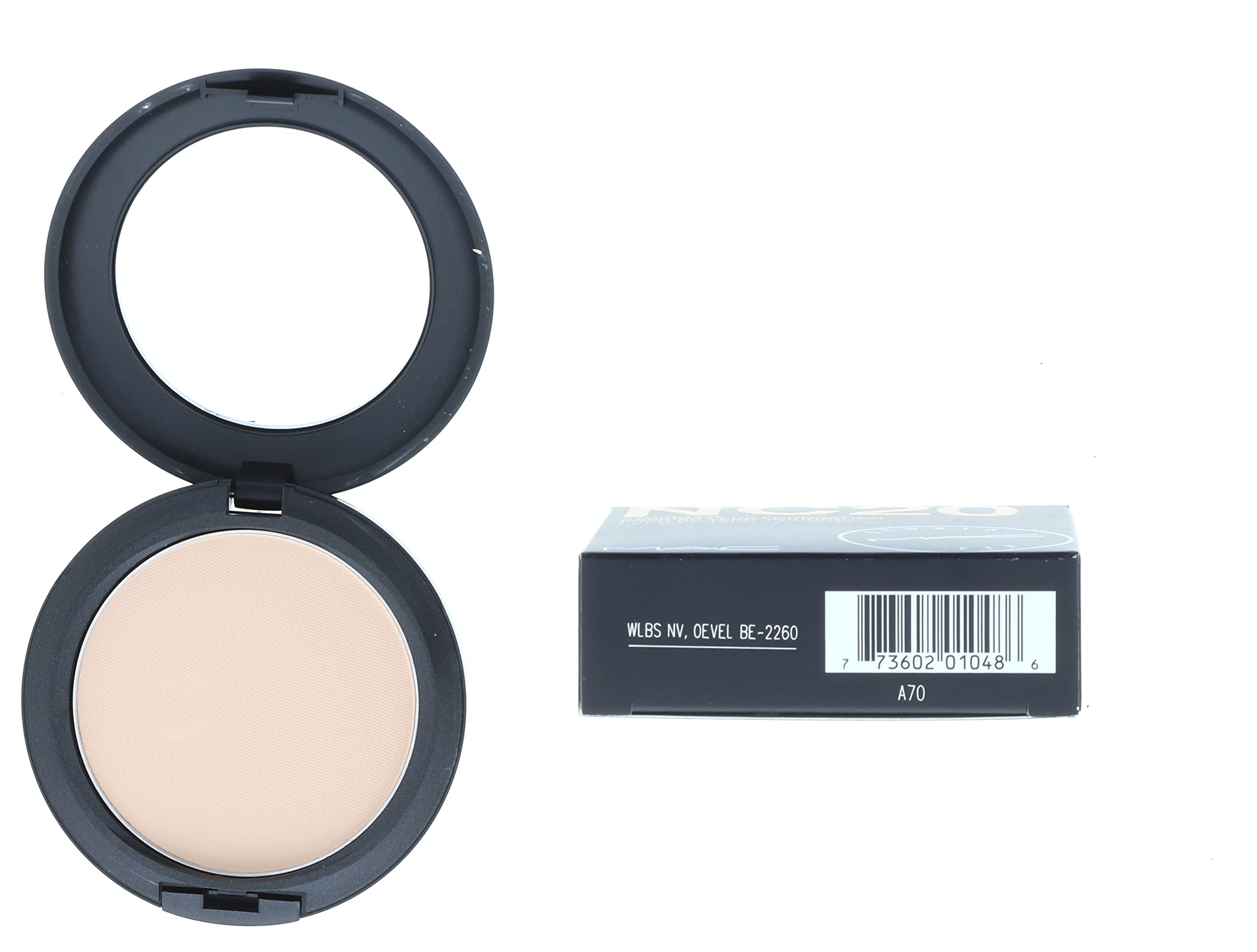 MAC Studio Fix Powder Plus Foundation - NC20, 0.52 Oz, Oil-Free Matte Finish for All-Day Wear | Perfect for Oily Skin & Touch-Ups On-The-Go
