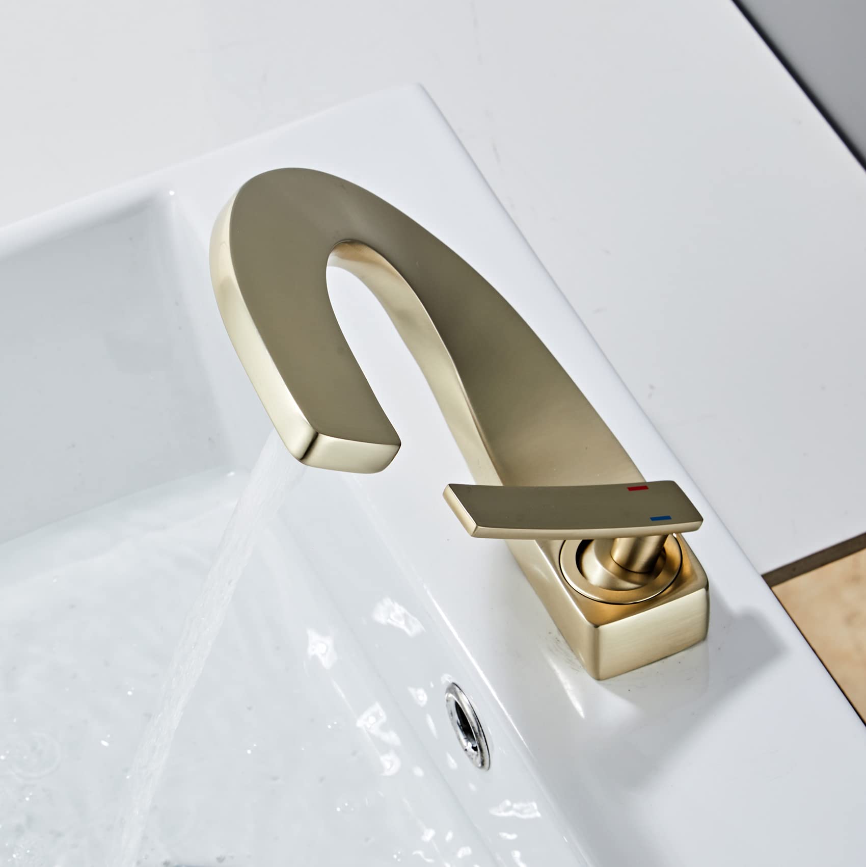 Brushed Gold Single Handle Bathroom Sink Faucet with Supply Hose - Single Hole Lavatory Faucet, Slanted Basin Mixer Tap for Commercial & Residential Use - Perfect for Modern Bathrooms, Powder Rooms, and Guest Baths