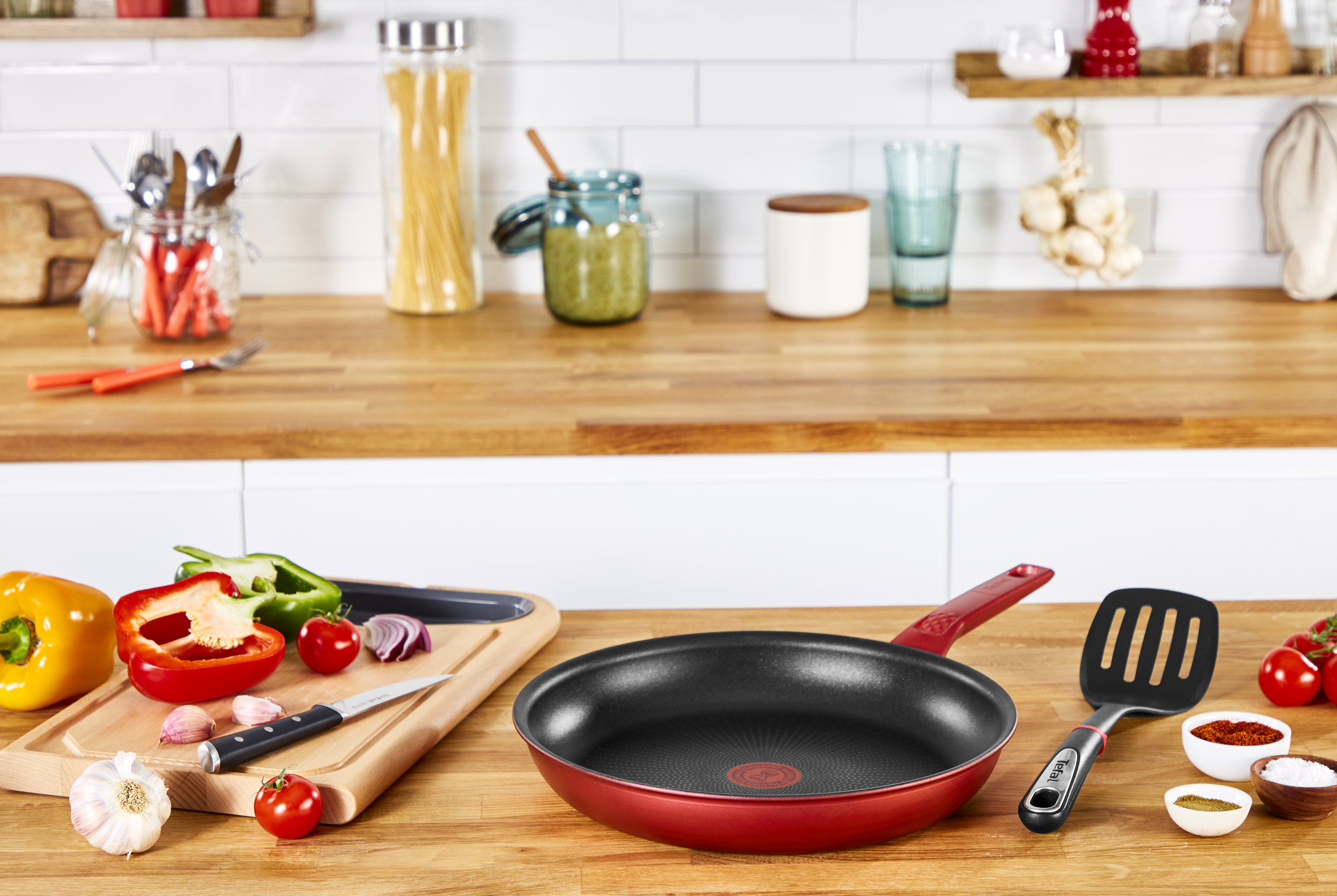 Tefal Daily Chef Red Non-Stick Induction Fry Pan 30cm - Perfect for Frying, Searing & Cooking Eggs - Ideal for Home & Professional Kitchens