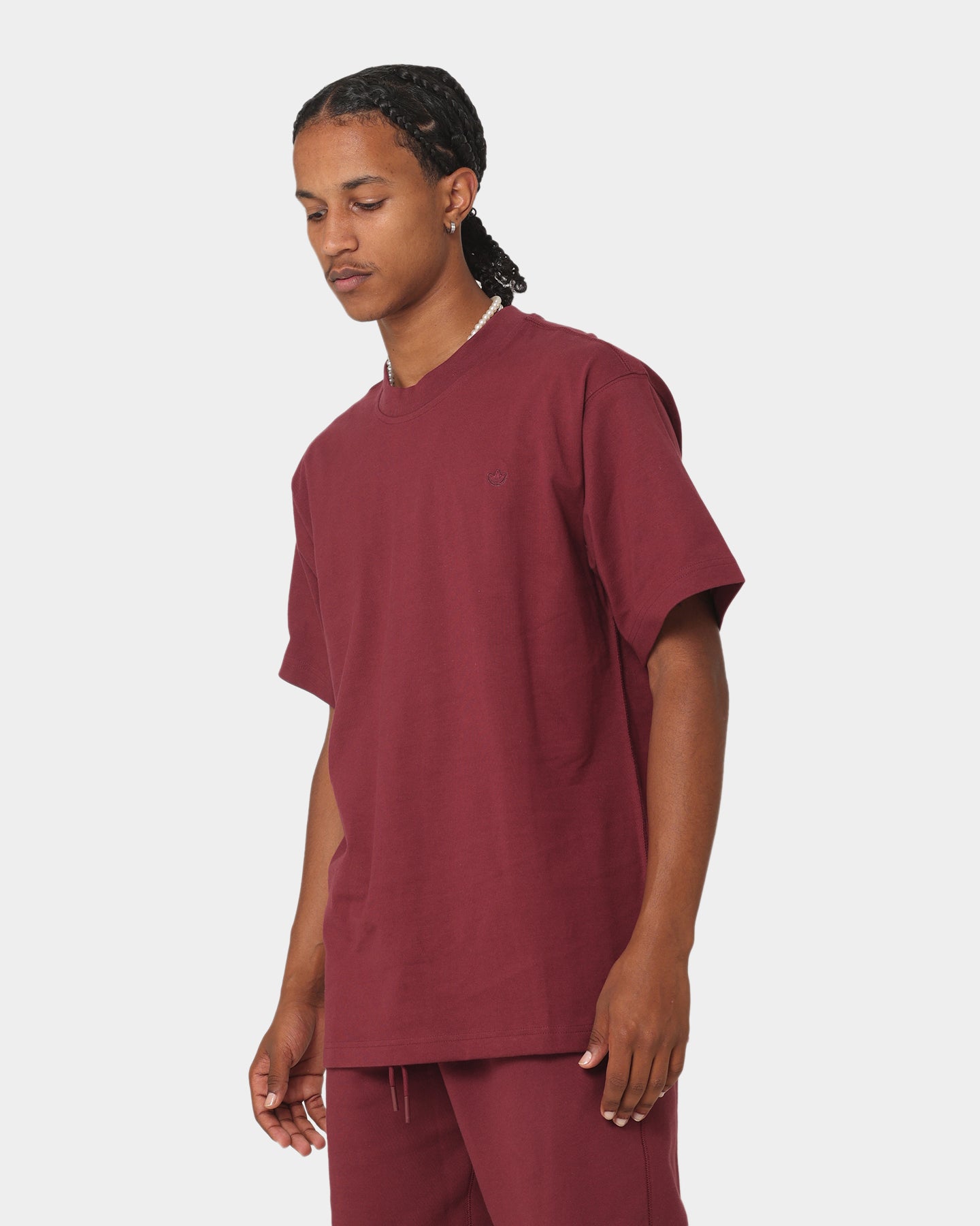 Adidas Originals Men's C T-Shirt - Shadow Red Casual Short Sleeve Tee for Streetwear & Everyday Comfort