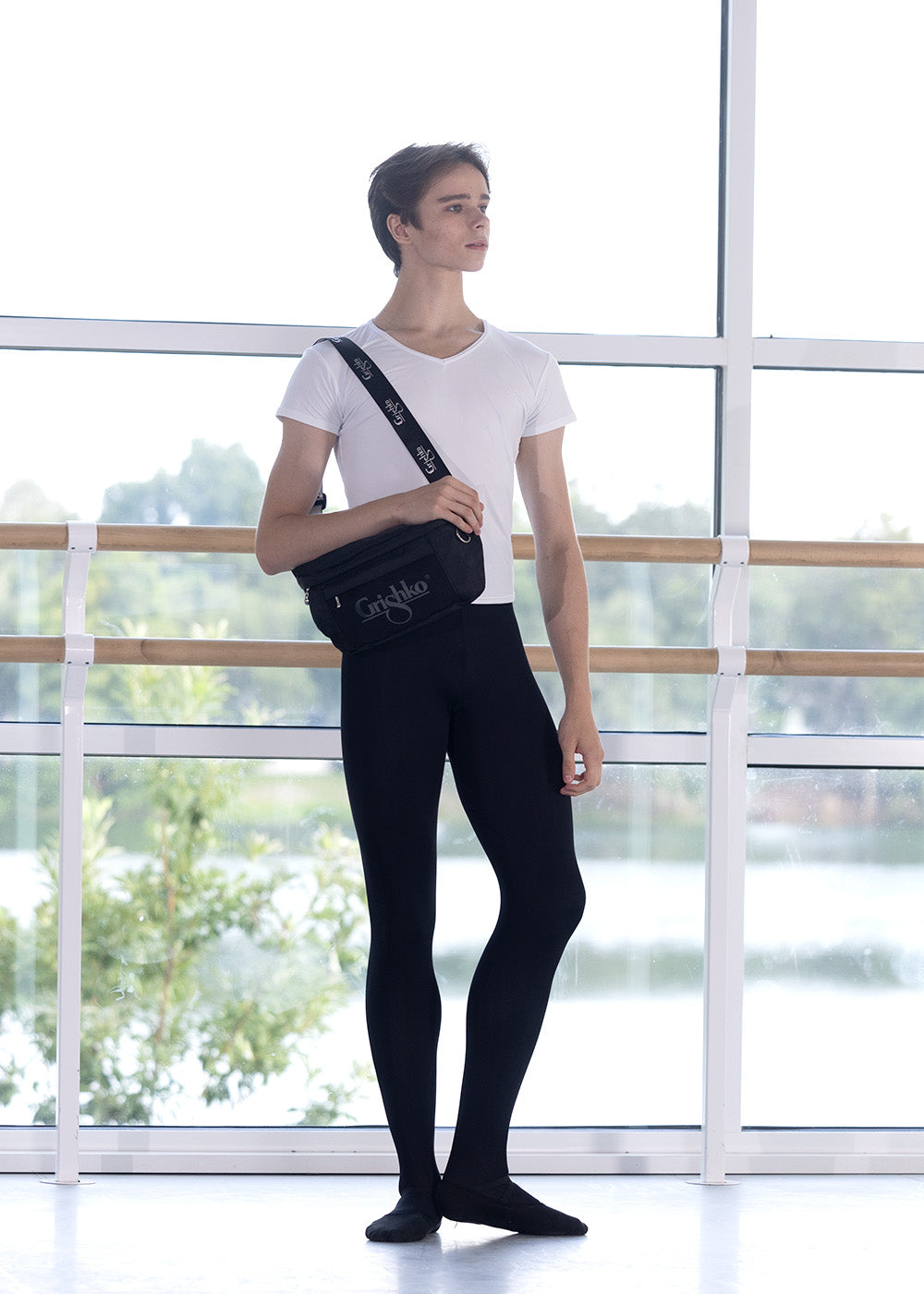 BC009BAG Fanny Pack - Waterproof Waist Bag for Men & Women - Perfect for Running, Hiking, Travel & Outdoor Activities