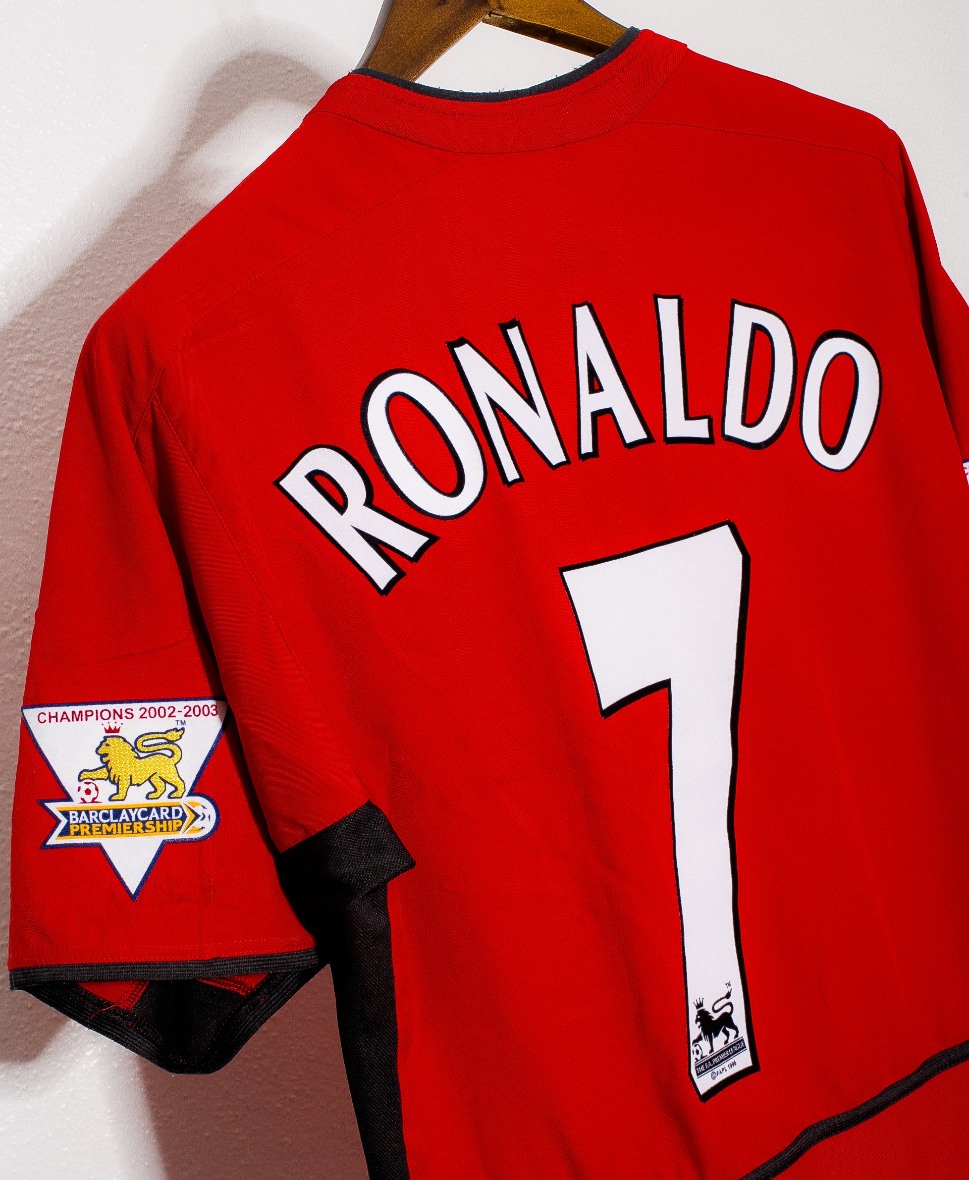 2003-2004 Manchester United Home Jersey #7 Cristiano Ronaldo (Size M) - Authentic Soccer Shirt for Fans & Collectors - Perfect for Match Days, Cosplay, and Sports Memorabilia Display