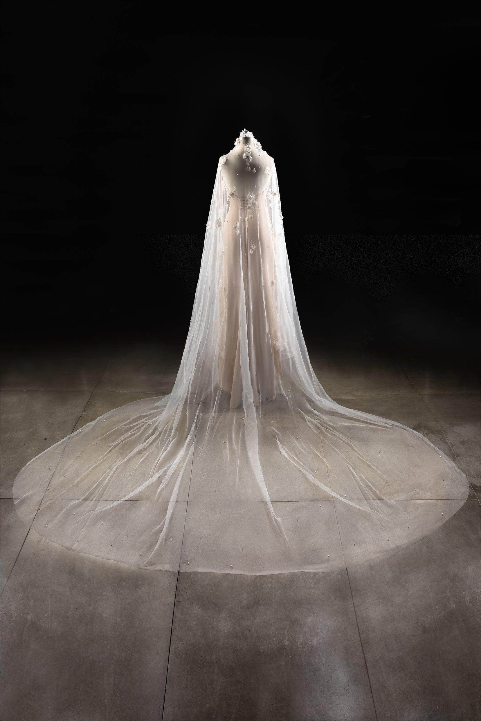 Elegant One-Tier Cut Edge Tulle Cathedral Wedding Veil with Floral Beading CV0284 - Perfect for Bridal Ceremonies & Formal Occasions
