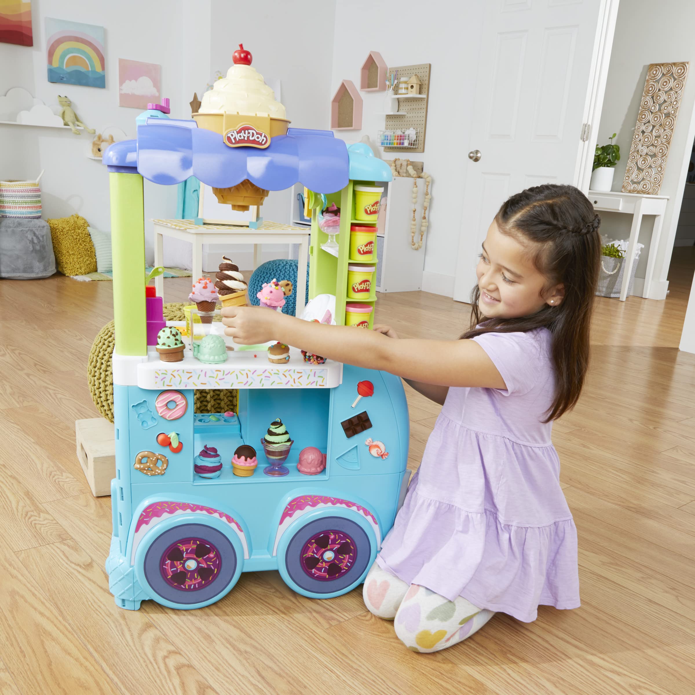 Play-Doh Ultimate Ice Cream Truck Playset - Pretend Play Toy for Kids Ages 3+ - Creative Fun with Modeling Clay for Birthday & Party Activities