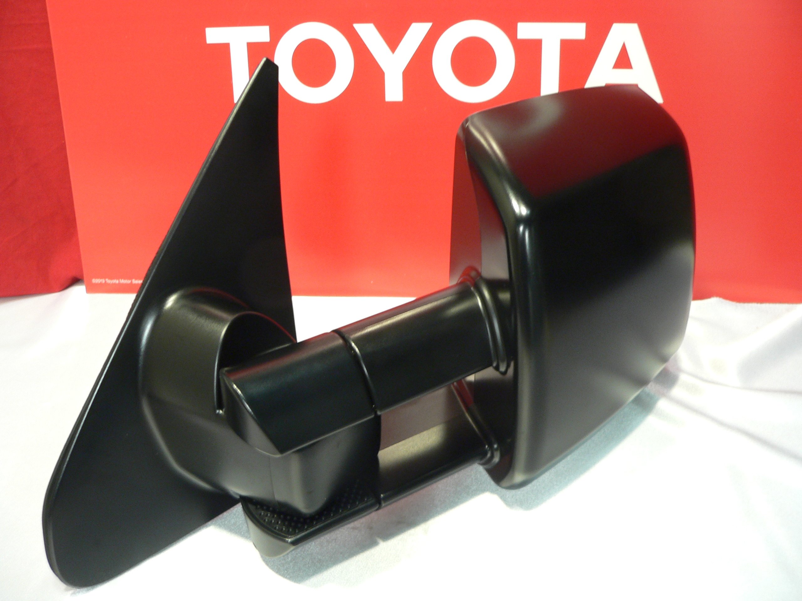 Toyota Tundra Power Towing Mirrors - Heated, Auto-Dimming, Turn Signal (Pair) - Perfect for Heavy-Duty Towing & Off-Road Adventures