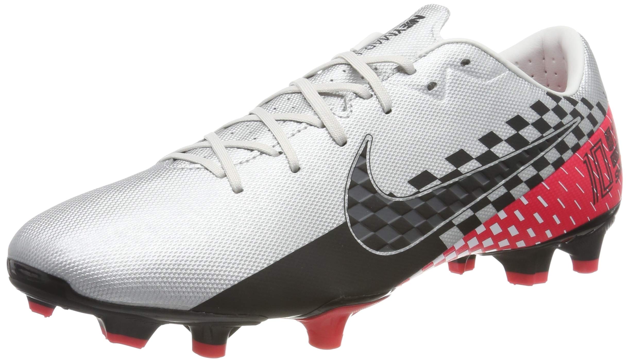 Nike Men's Football Cleats - Lightweight Soccer Shoes with Enhanced Traction for Turf & Grass - Perfect for Training, Matches & Outdoor Sports