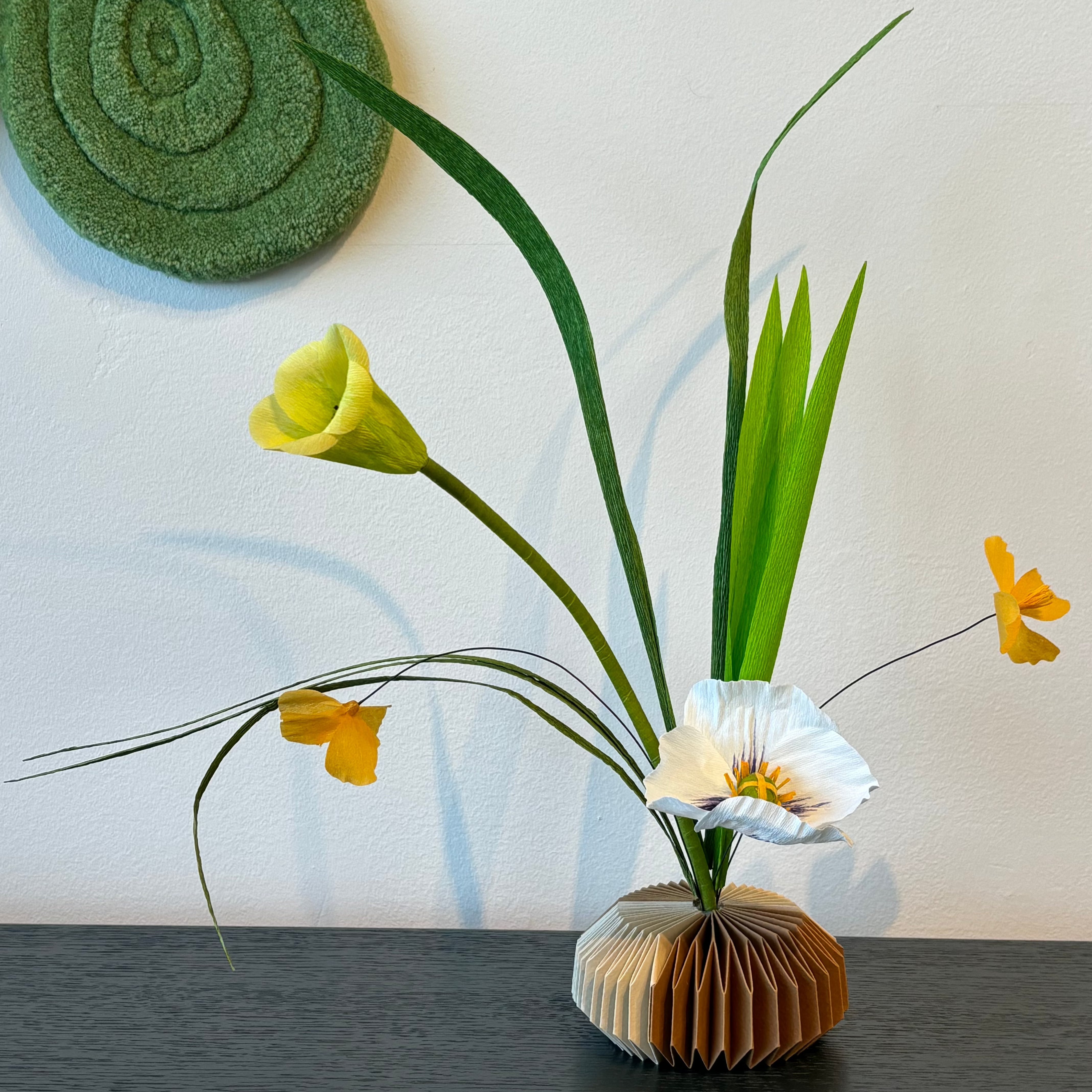 Handmade Spring Onion Paper Sculpture - Unique Home Decor & Gift Idea for Kitchen, Office, or Party Decoration
