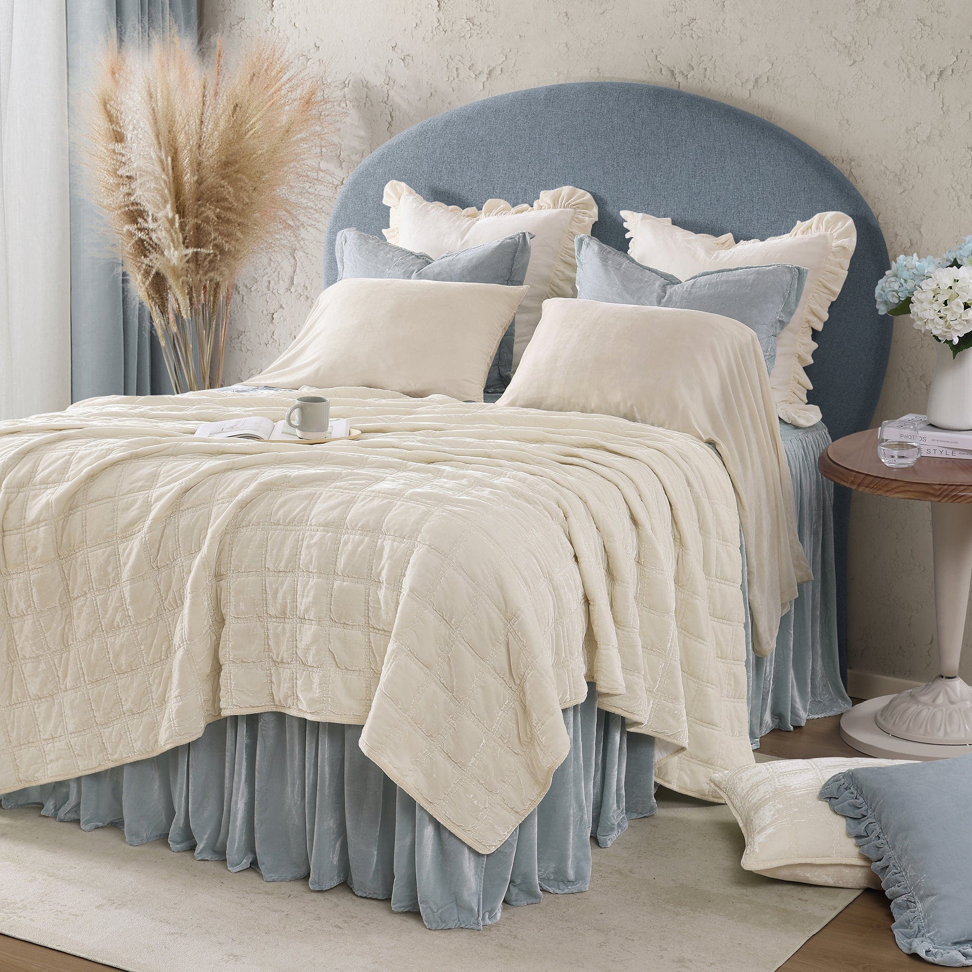 Luxury Stella Faux Silk Velvet Double Box Stitch Quilt Set - Queen Size Bedding with Decorative Stitching - Perfect for Master Bedroom, Guest Room & Cozy Winter Nights