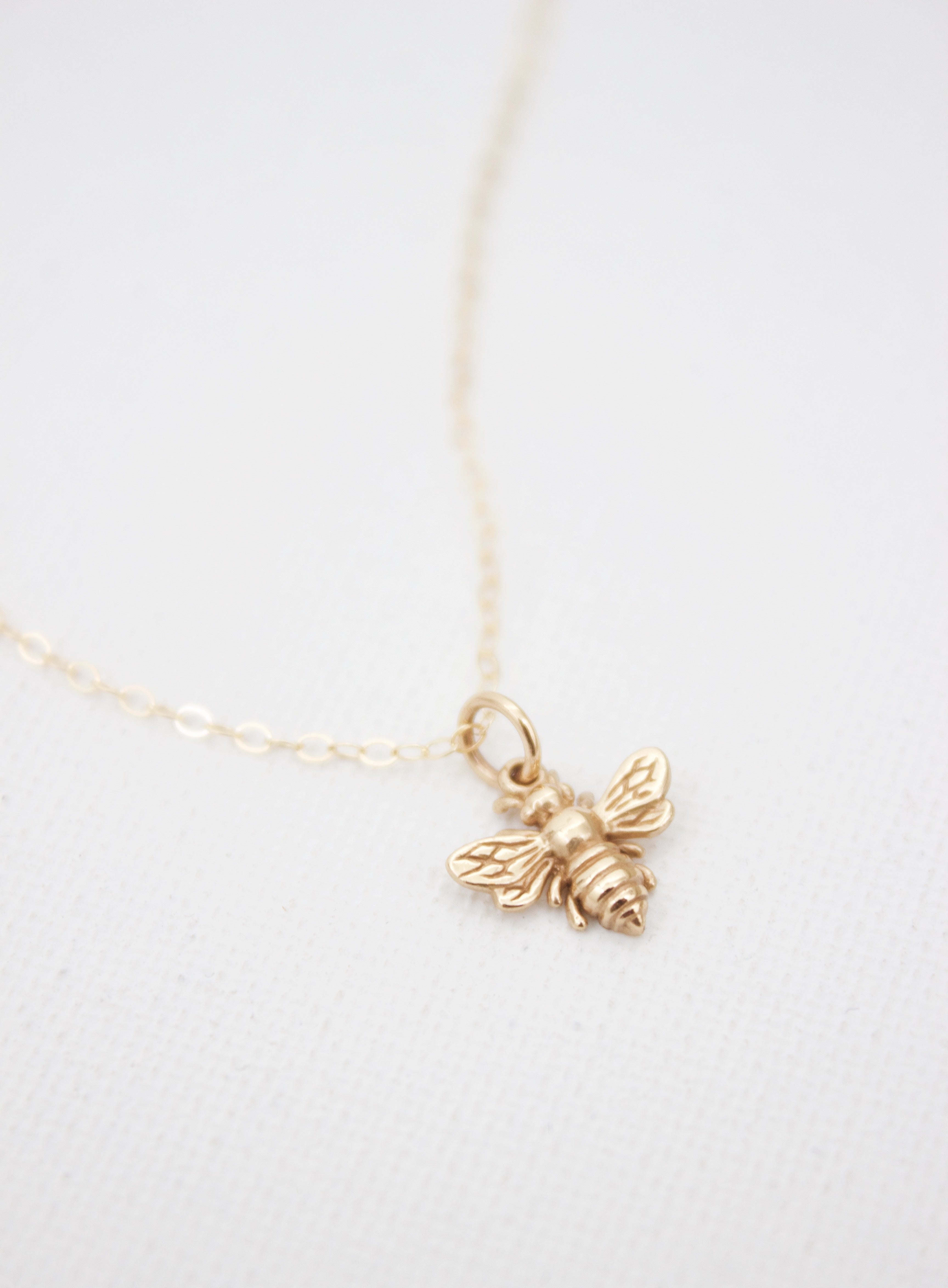 Bee Charm Necklace - Dainty Honeybee Pendant Jewelry for Women - Perfect for Everyday Wear, Gifts & Nature Lovers