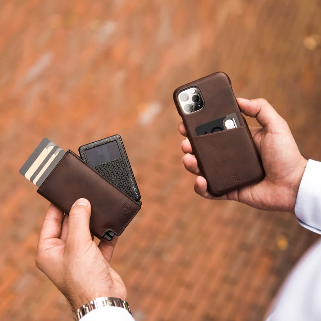 Ekster Smart Wallet for Men - RFID Blocking Slim Minimalist Front Pocket Wallet with Money Clip | Perfect for Travel, Business & Everyday Carry