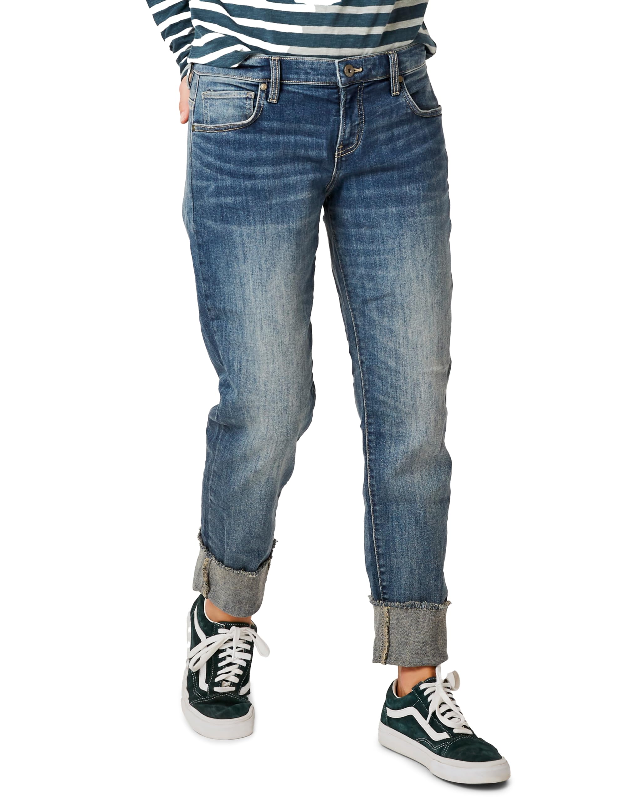Carve Designs Carson Boyfriend Jeans for Women - Mid-Rise Relaxed Fit Denim Pants | Comfortable Casual Wear for Everyday Outfits & Weekend Style