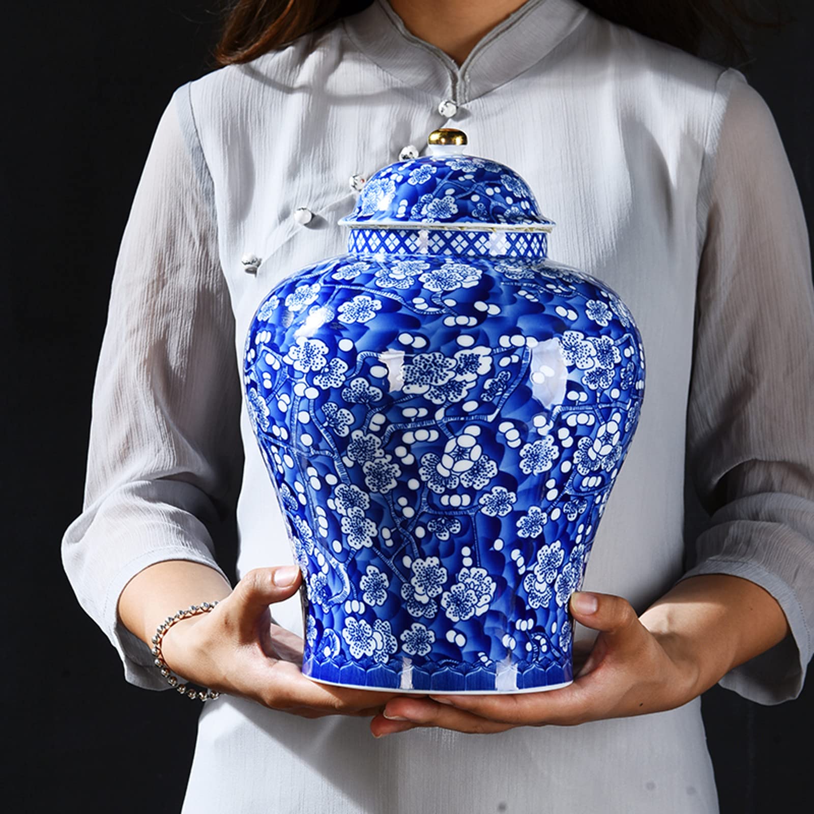 Antique Ming Style Ceramic Ginger Jar Vase - Floral Porcelain Temple Jar for Home Decor, 12