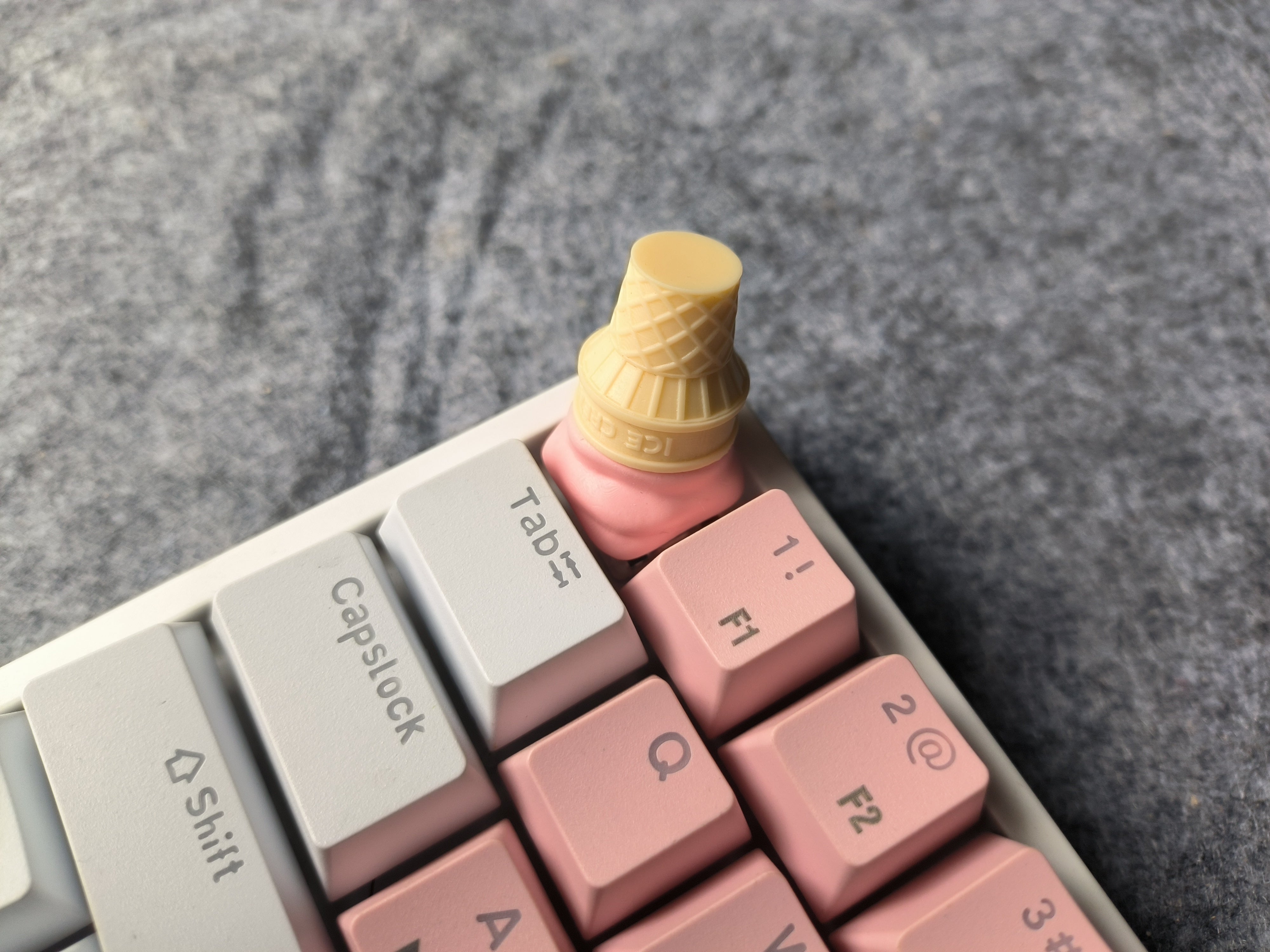 Funny Food-Themed Keycaps for Mechanical Keyboards - Ice Cream Drip Design, Unique & Customizable - Perfect for Gamers & Typing Enthusiasts
