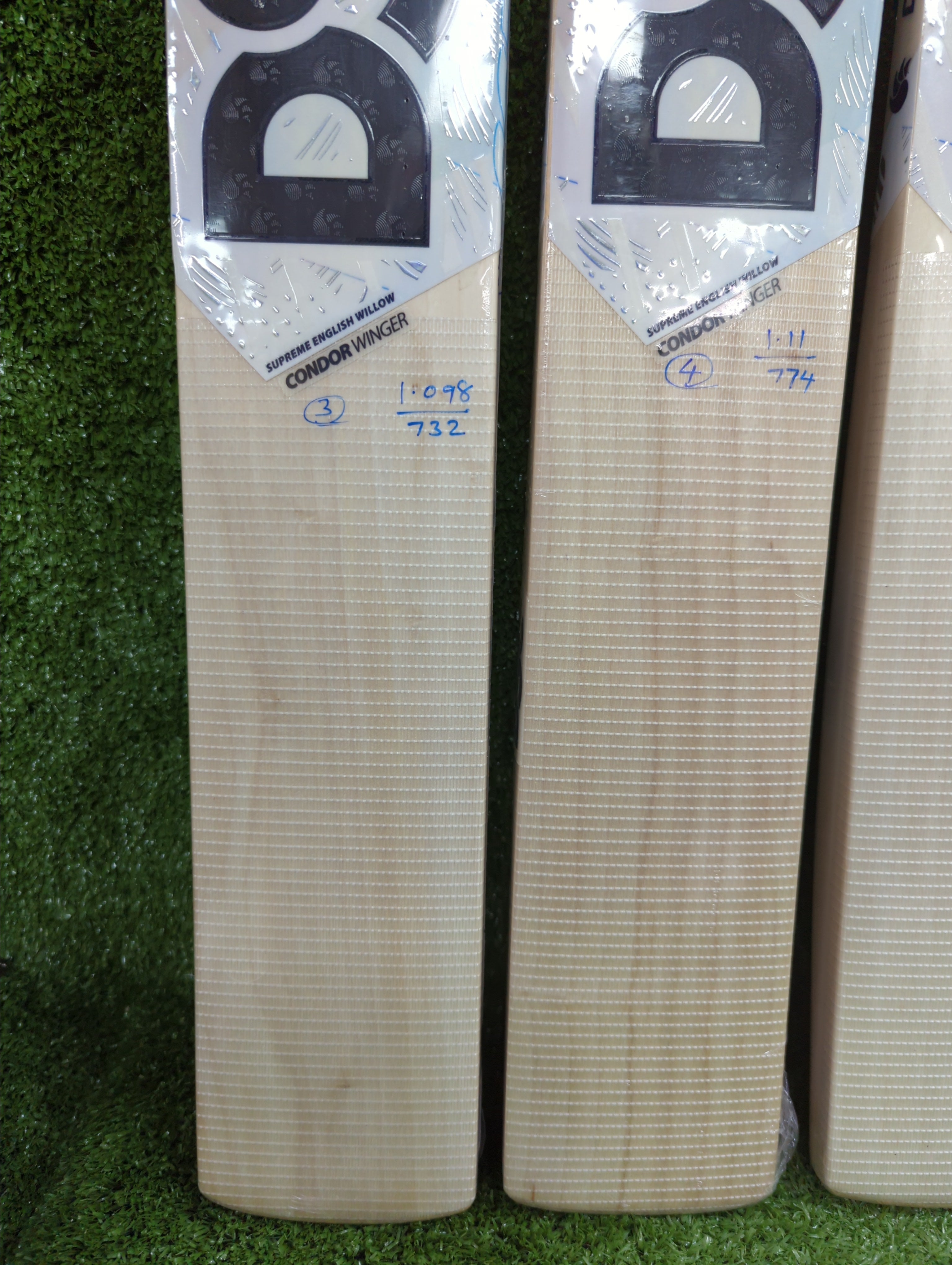 DSC Condor Winger Junior/Youth Cricket Bat - English Willow - Perfect for Kids Cricket Practice & Matches