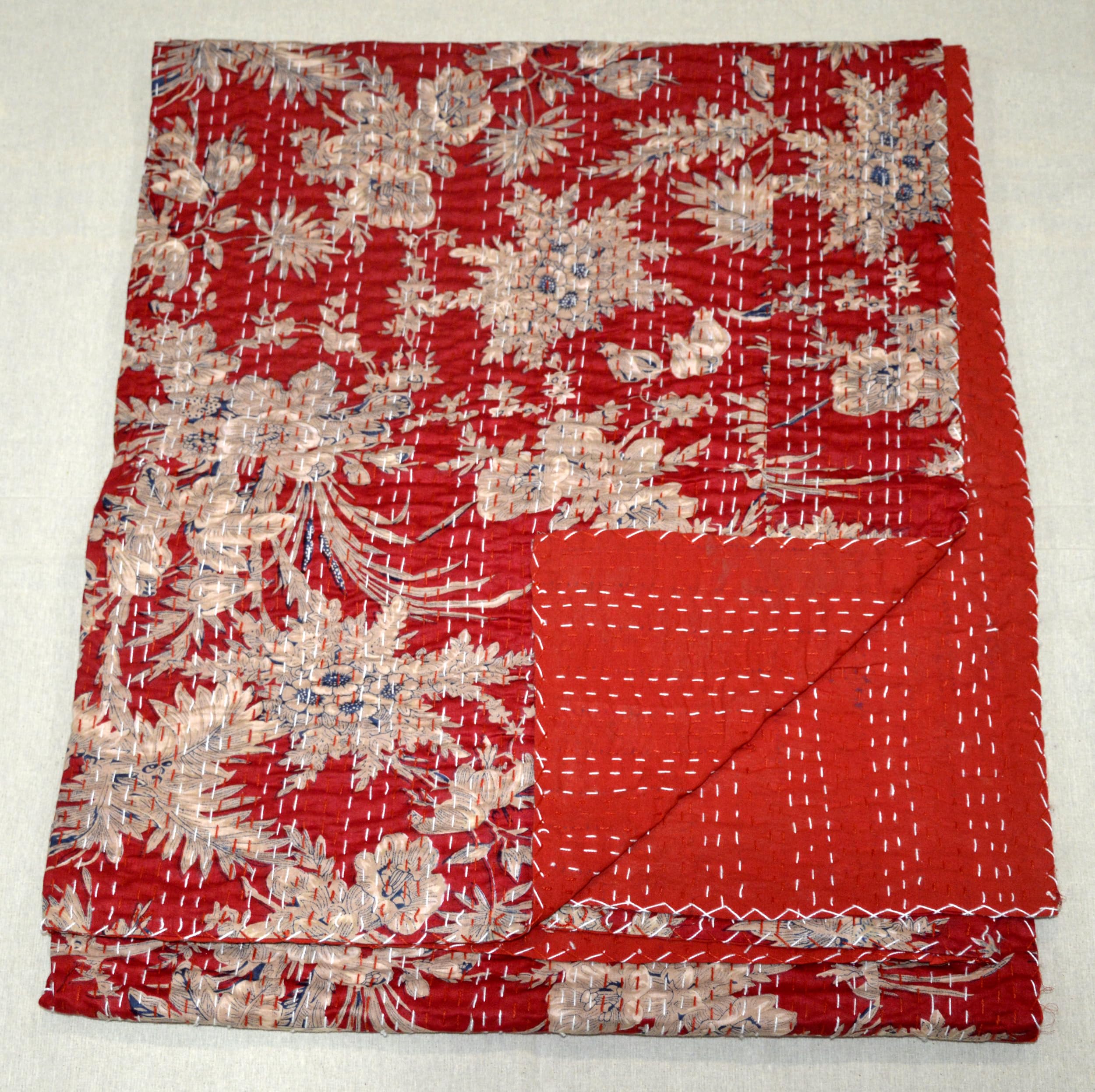 Handmade Cotton Kantha Quilt - Reversible Lightweight Indian Blanket & Boho Throw for Queen Size Bed (Red) - Perfect for Cozy Bedroom Decor, Guest Room Accent, or Boho-Chic Living Room