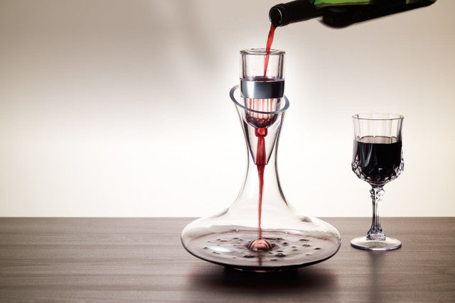 Premium 1.5L Glass Wine Decanter for Aerating & Serving - Perfect for Red Wine Lovers & Dinner Parties