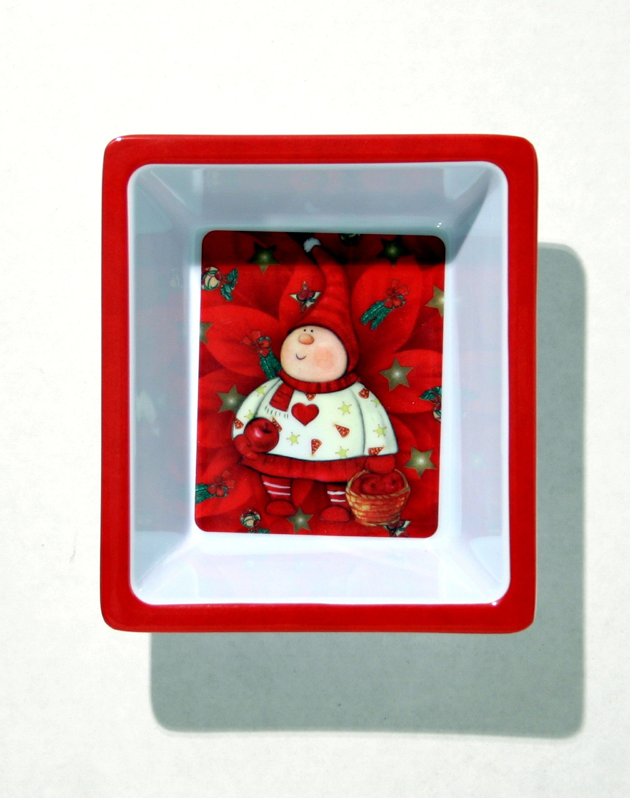 Red Elf Christmas Dish Set - Festive Holiday Dinner Plates for Christmas Decorations & Holiday Parties - Perfect for Christmas Dinner, Family Gatherings & Seasonal Table Settings