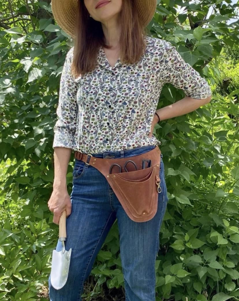 Premium Leather Garden Tool Belt for Women - Handmade Brown Gardening Belt with Pockets - Durable Florist & Gardener Apron - Perfect Gift for Garden Lovers | Ideal for Planting, Pruning & Outdoor Landscaping