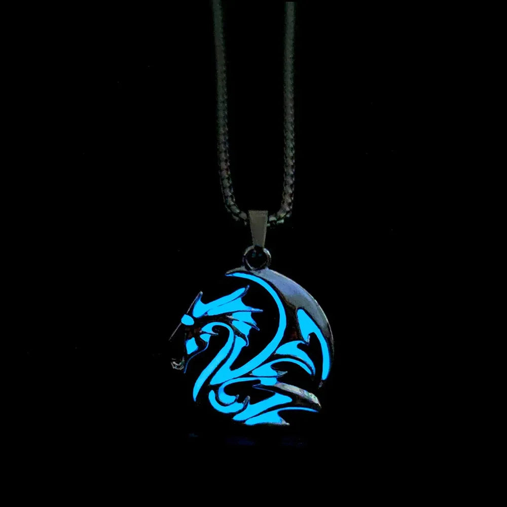 Luminous Alloy Dragon Pendant Necklace - Glow in the Dark Fantasy Jewelry for Cosplay, Gift Giving & Gothic Fashion Accessories
