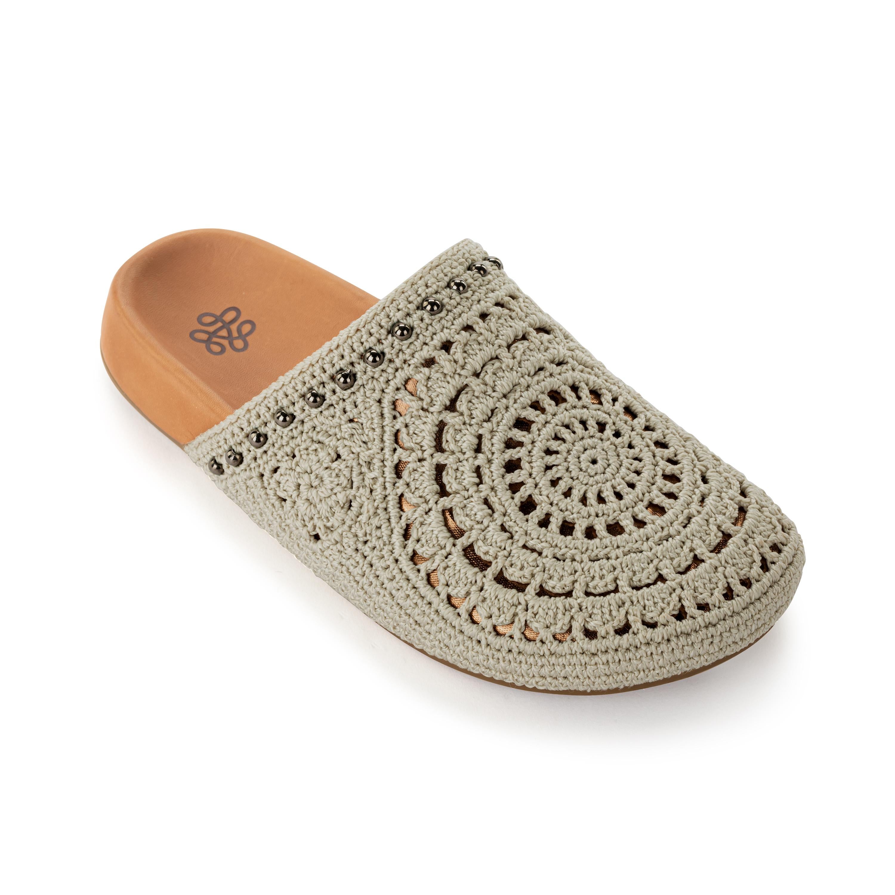 Hand Crochet - Natural Grey Medallion