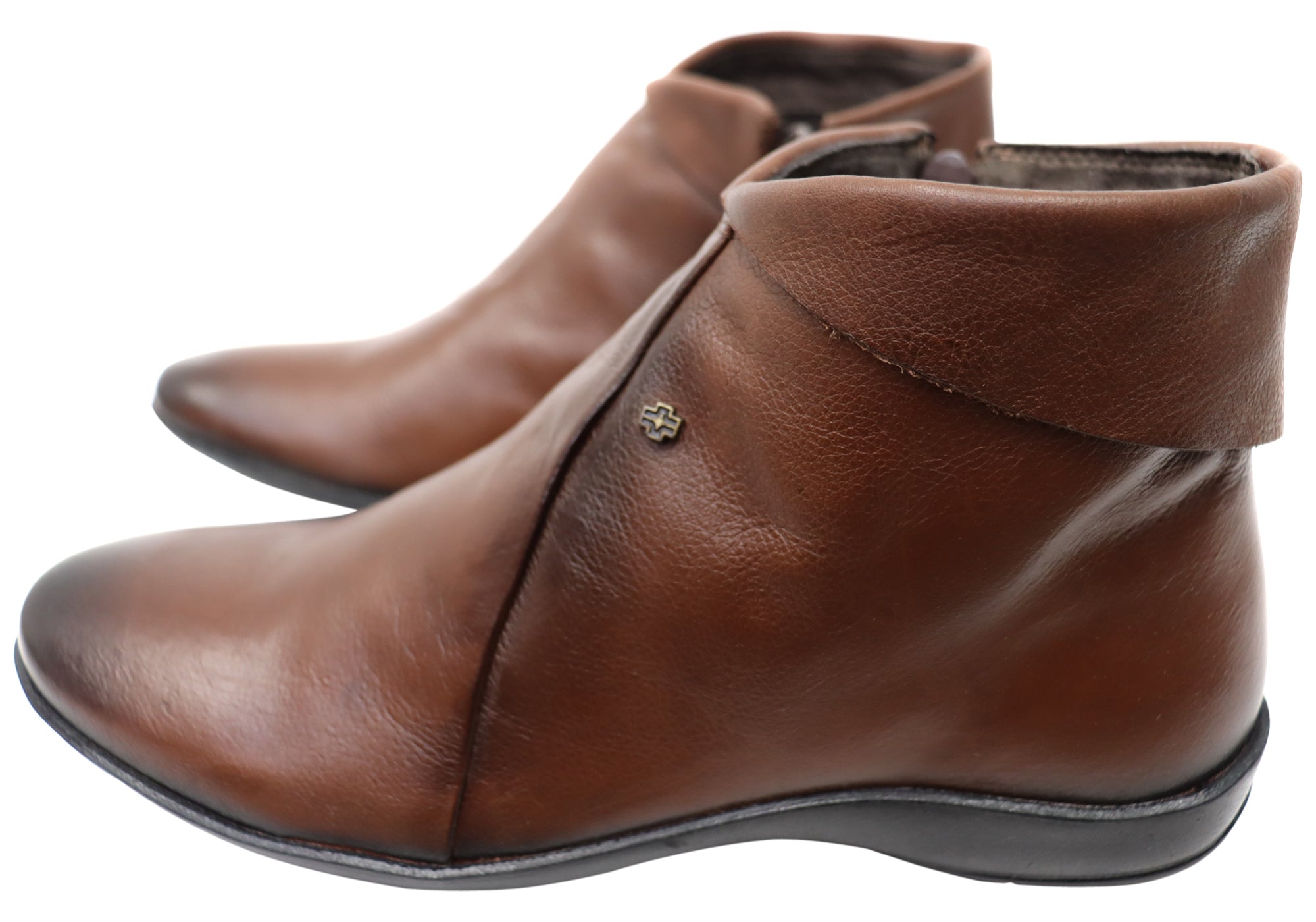 Perlatto Lotty Women's Comfortable Leather Ankle Boots - Made in Brazil - Stylish & Durable for Work, Travel & Everyday Wear