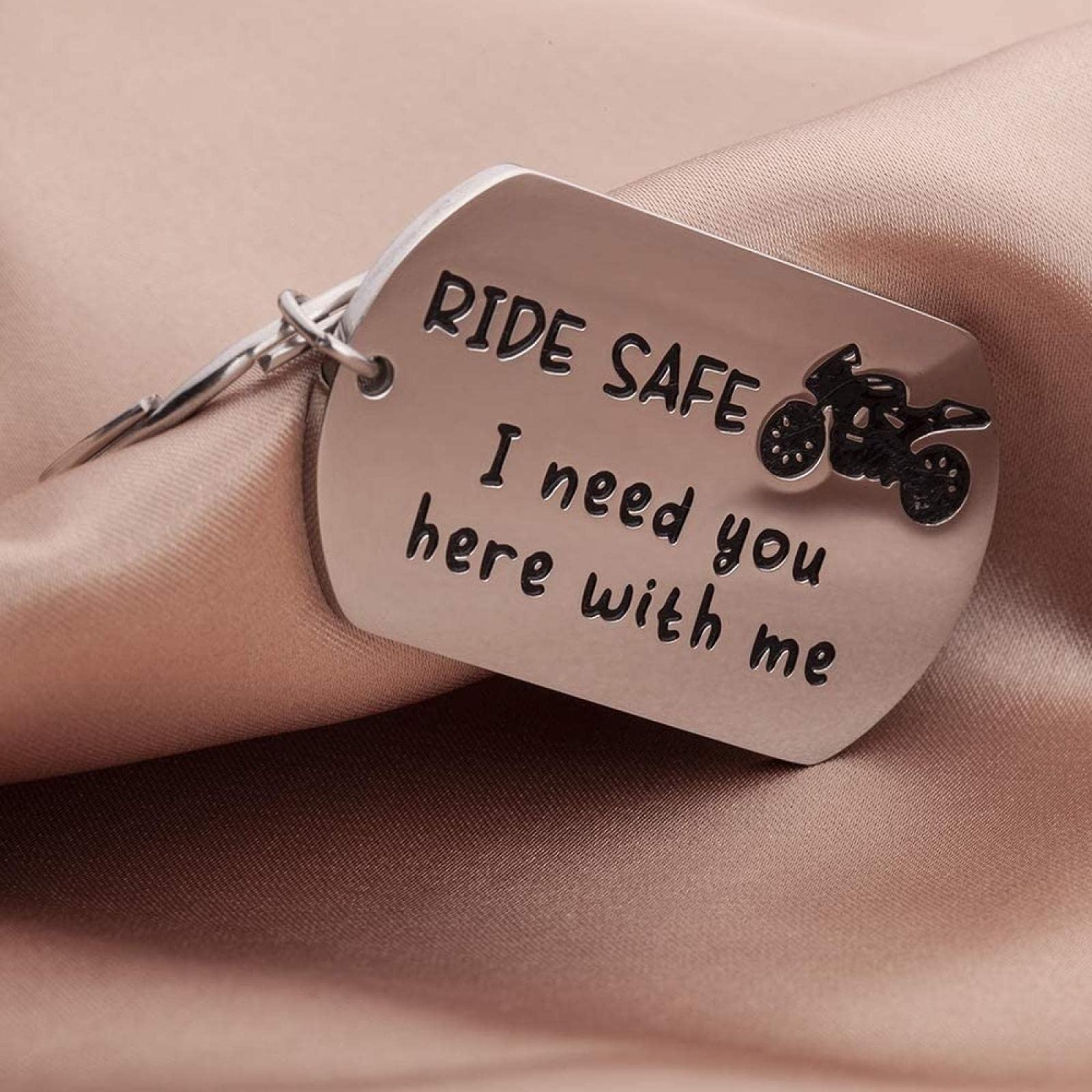 Retro Keychain for Men - Creative Key Ring Gift for Daily Use