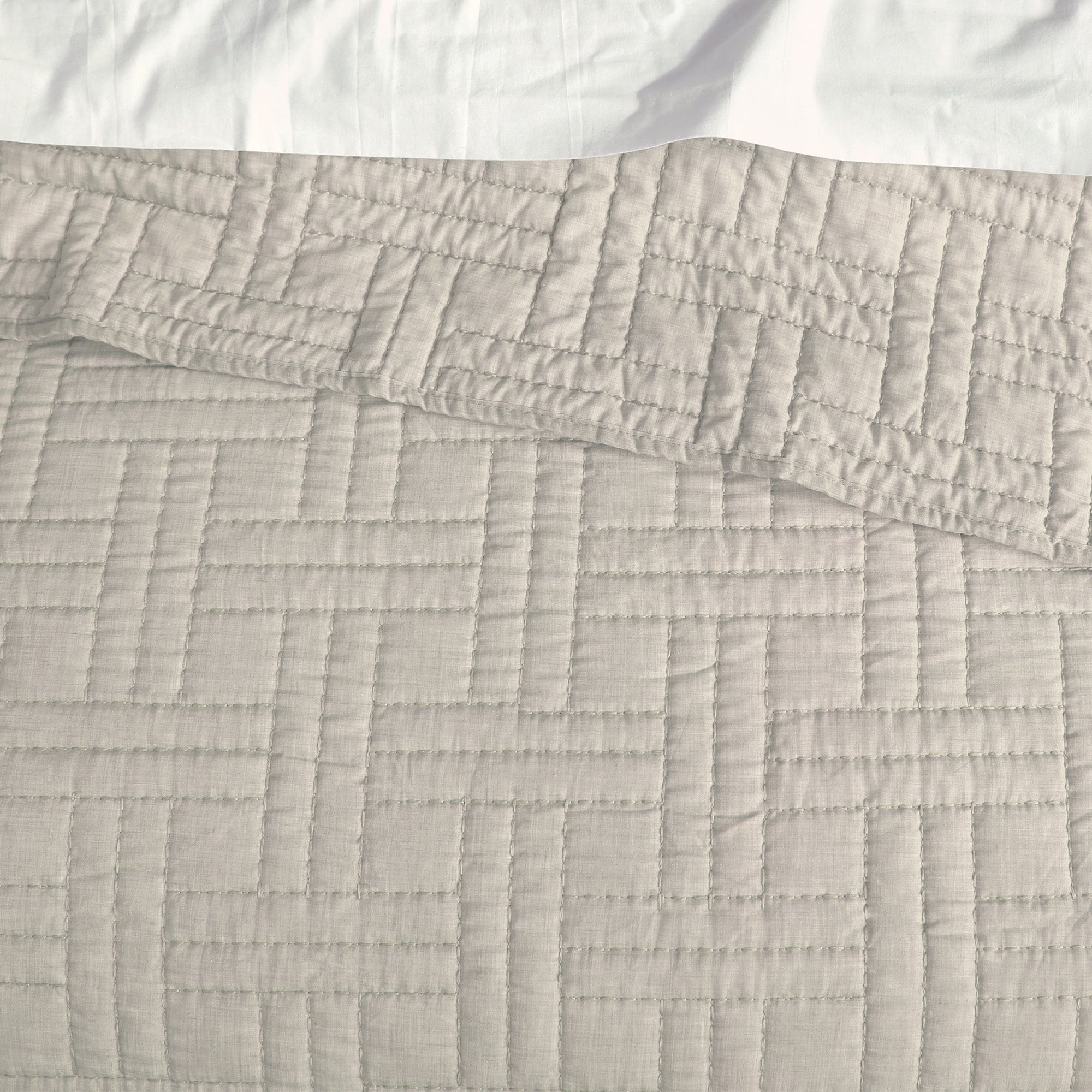 Melange Stitch Quilt Set - Soft & Breathable Bedding Collection for All Seasons | Perfect for Master Bedroom, Guest Room & Dorm Decor