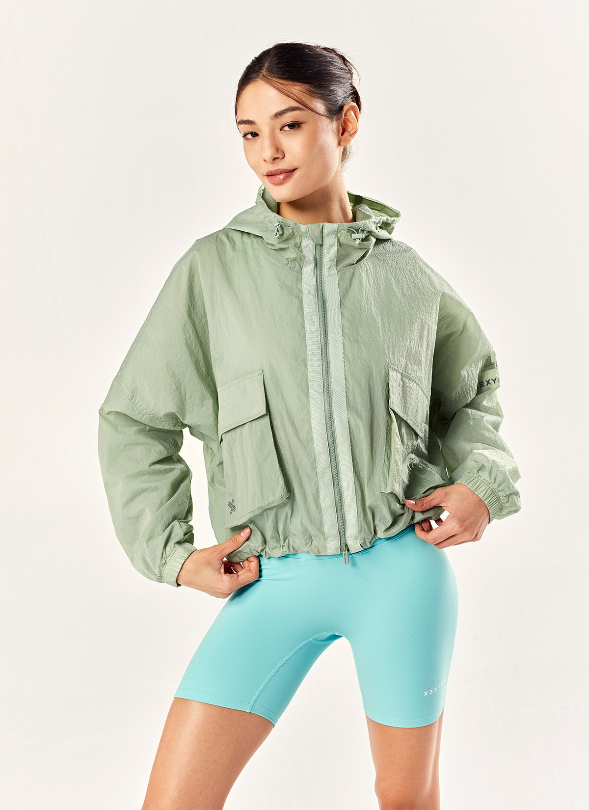 Stylish 2-Way Crop Hood Windbreaker Jacket for Women - Lightweight & Breathable for Outdoor Activities, Running, and Casual Wear