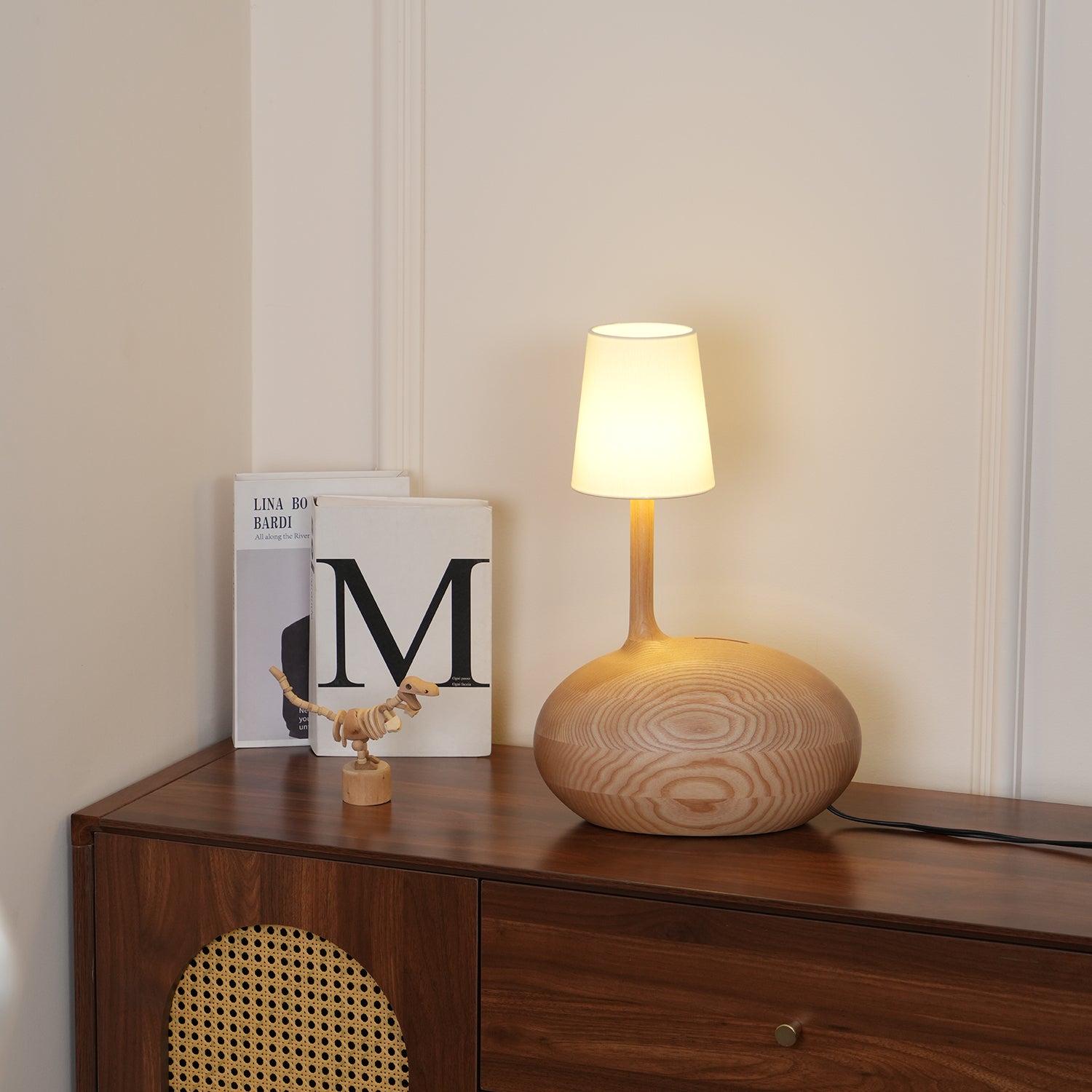 Snail-Shaped LED Night Light - Cute & Dimmable Desk Lamp for Kids Room, Nursery, Bedroom - Perfect for Reading, Decor, and Relaxation