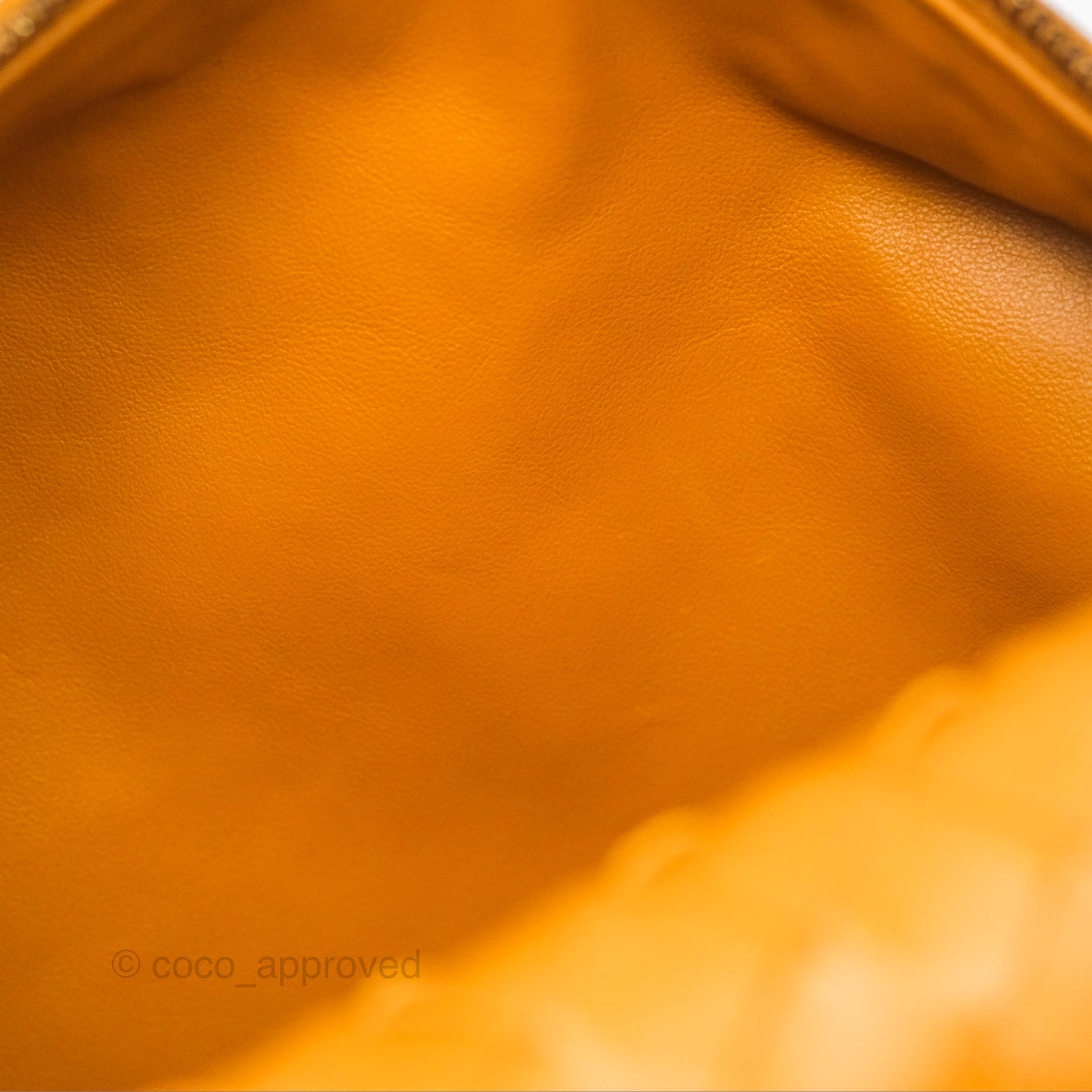 Bottega Veneta Teen Jodie Bag in Caramel Intrecciato Lambskin Leather - Luxury Crossbody Shoulder Bag for Women, Perfect for Everyday Use & Special Occasions