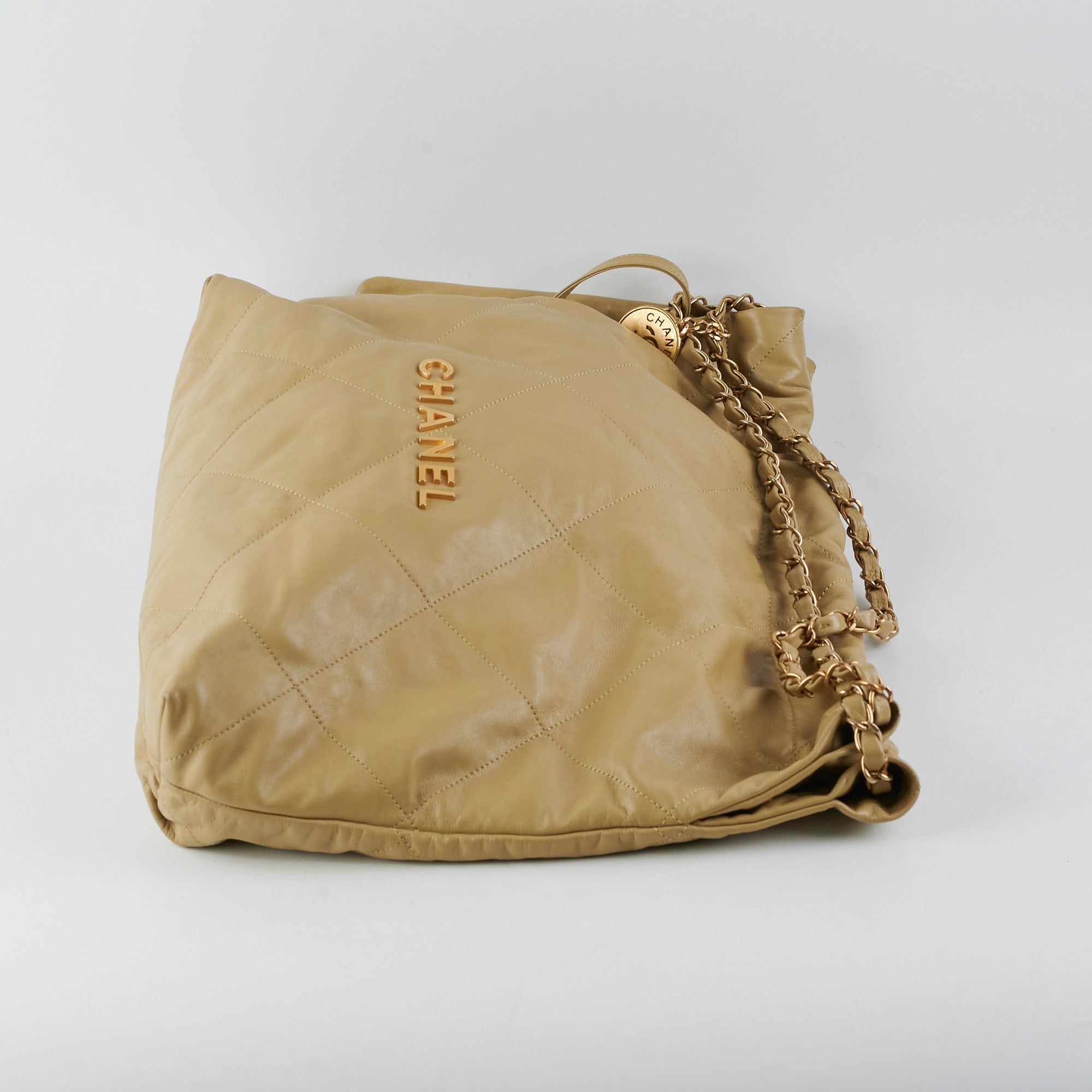 Chanel Medium 22 Handbag in Olive Green with Microchip - Luxury Designer Crossbody Bag for Women, Perfect for Everyday Use & Special Occasions