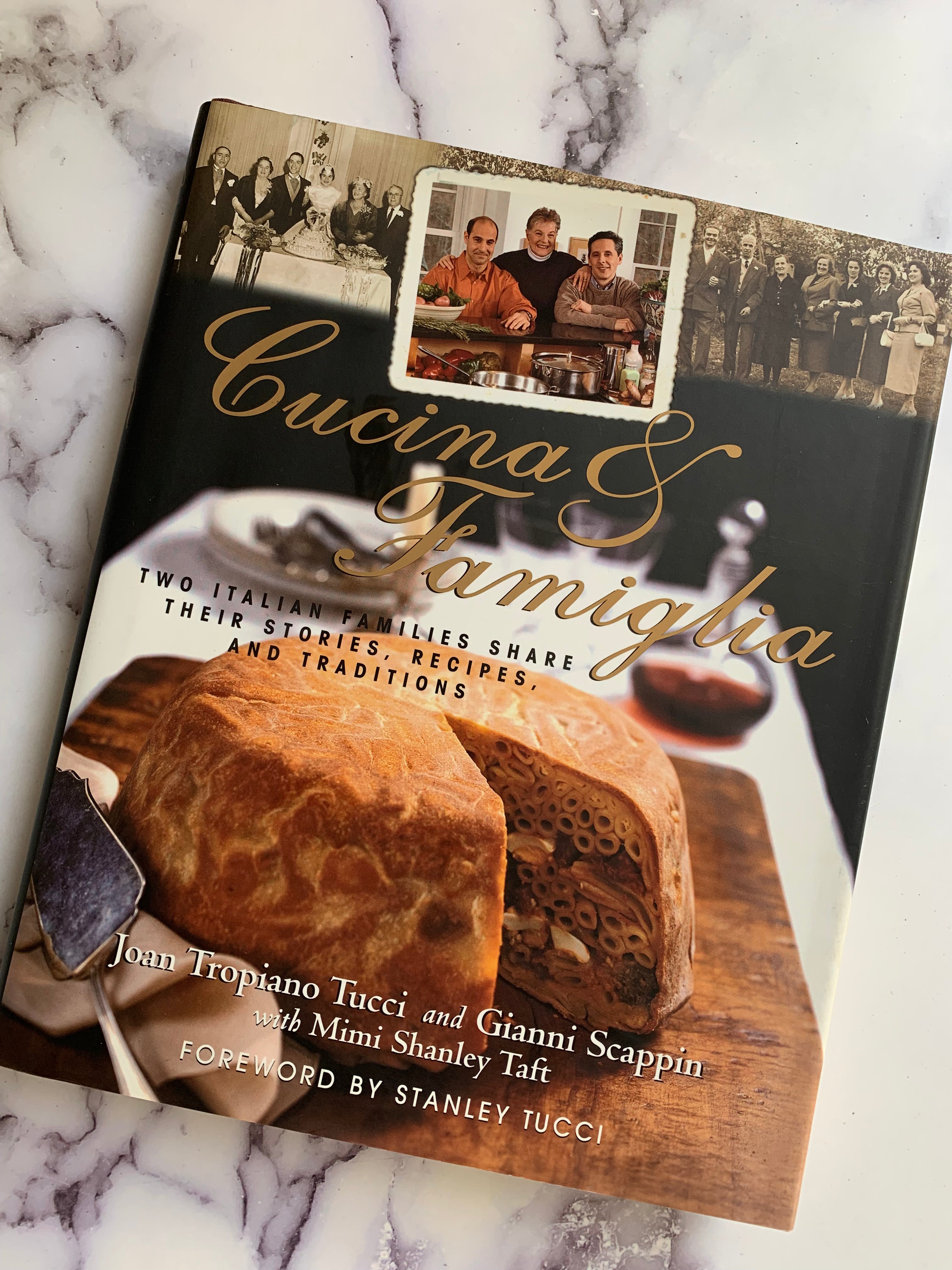 Cucina & Famiglia: Two Italian Families Share Authentic Recipes, Heartwarming Stories & Cultural Traditions - Perfect for Home Cooks & Italian Food Lovers
