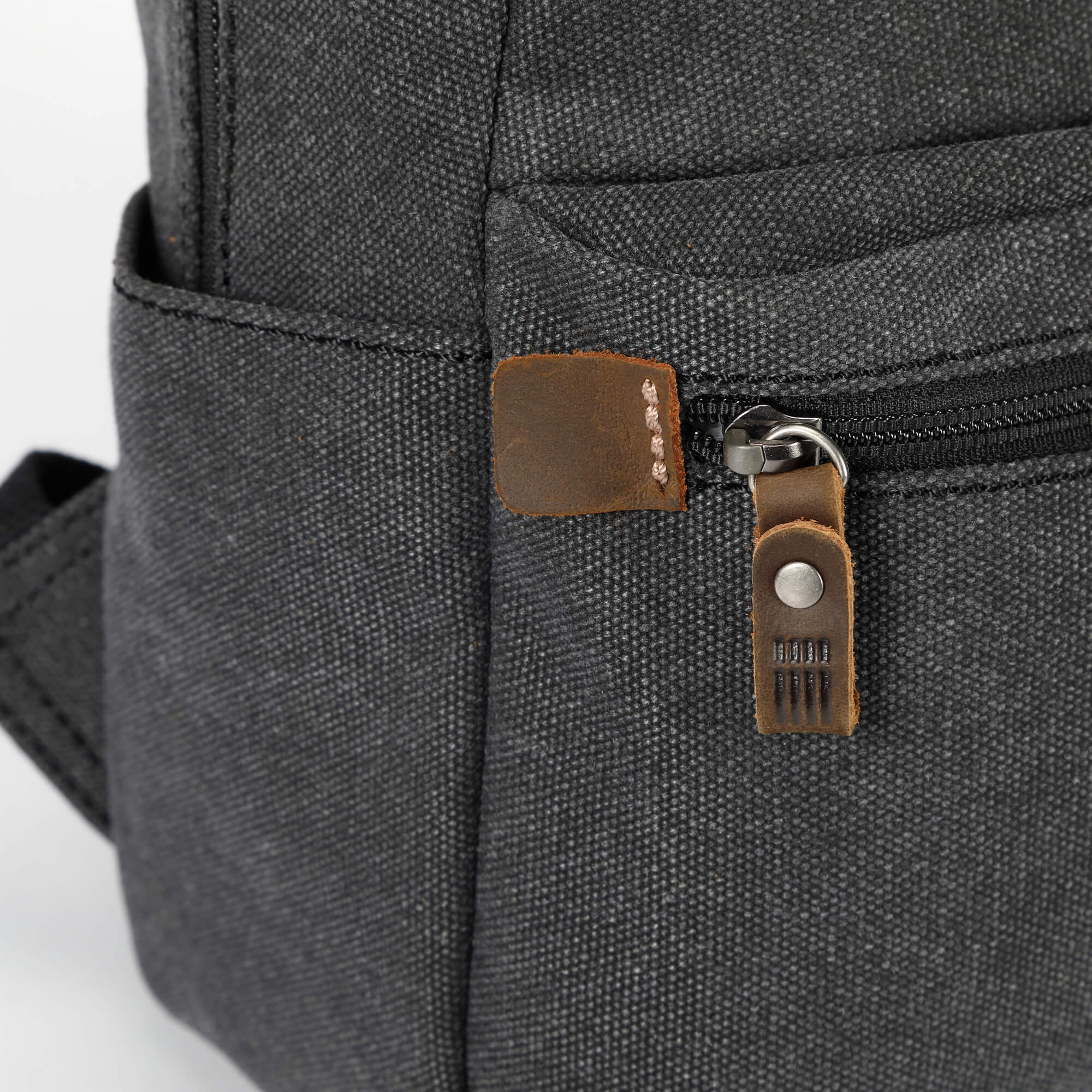 TRP0552 Troop London Classic Canvas Backpack - Small Durable School & Travel Daypack for Men & Women - Perfect for College, Commuting & Outdoor Adventures