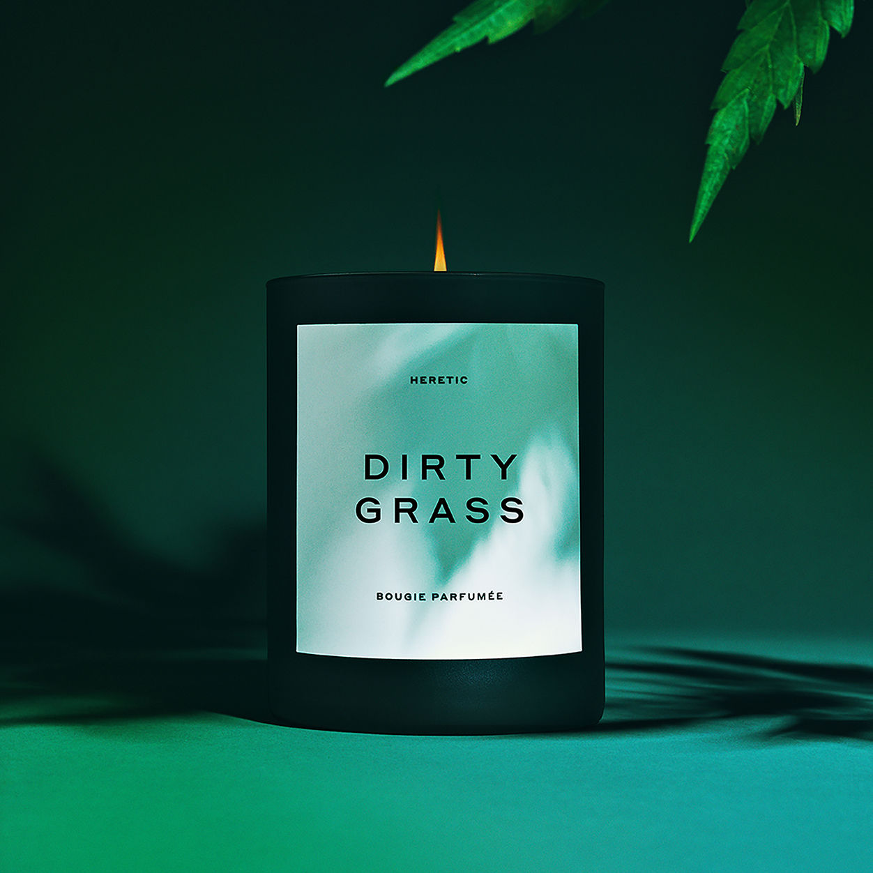 Dirty Grass Scented Soy Candle - Natural Aromatherapy for Relaxation & Stress Relief - Perfect for Home, Office, and Meditation Spaces