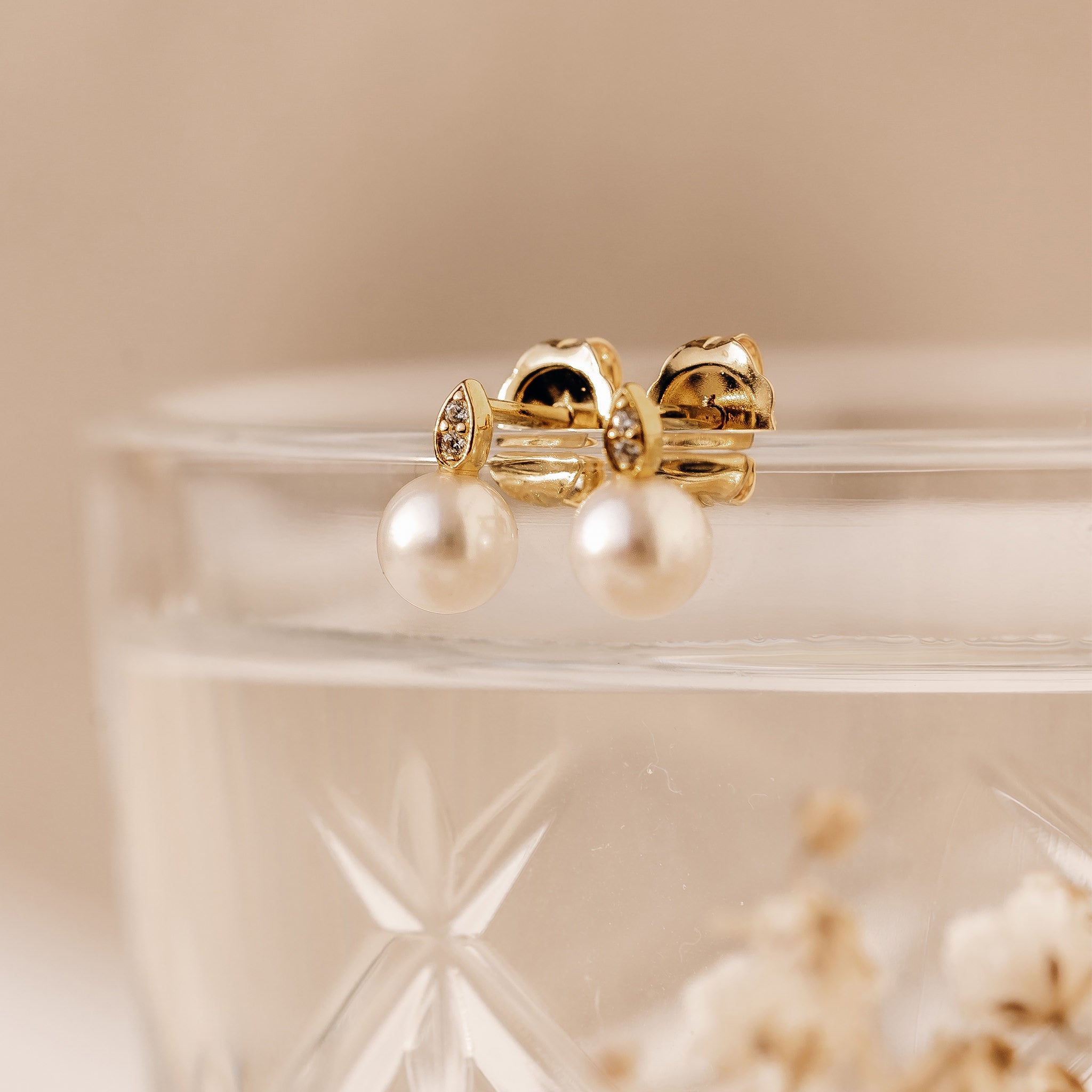 Elegant Pearl Earrings for Women - Classic Stud & Dangle Earrings for Daily Wear, Parties & Special Occasions