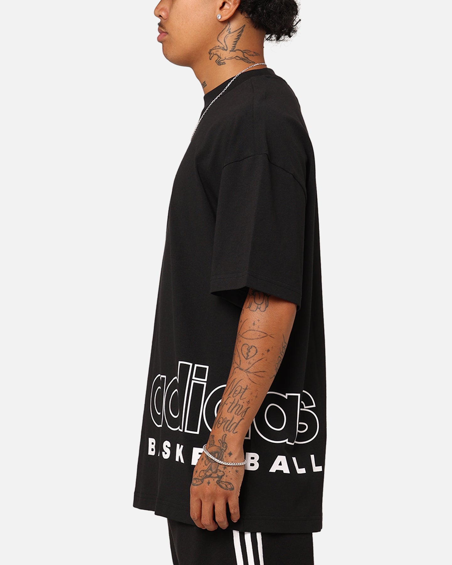 Adidas Basketball Select T-Shirt for Men - Black Performance Tee for Training & Casual Wear